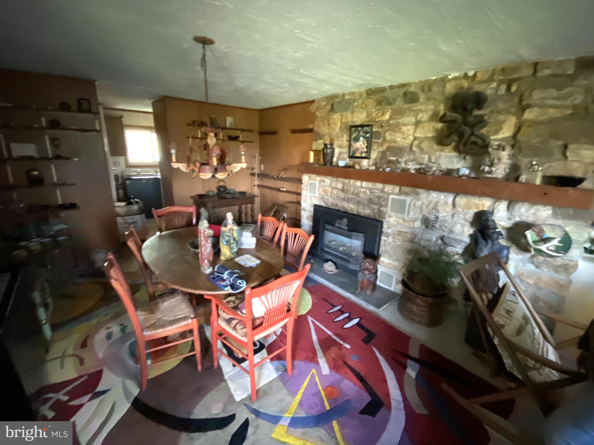 THOMAS - Residential