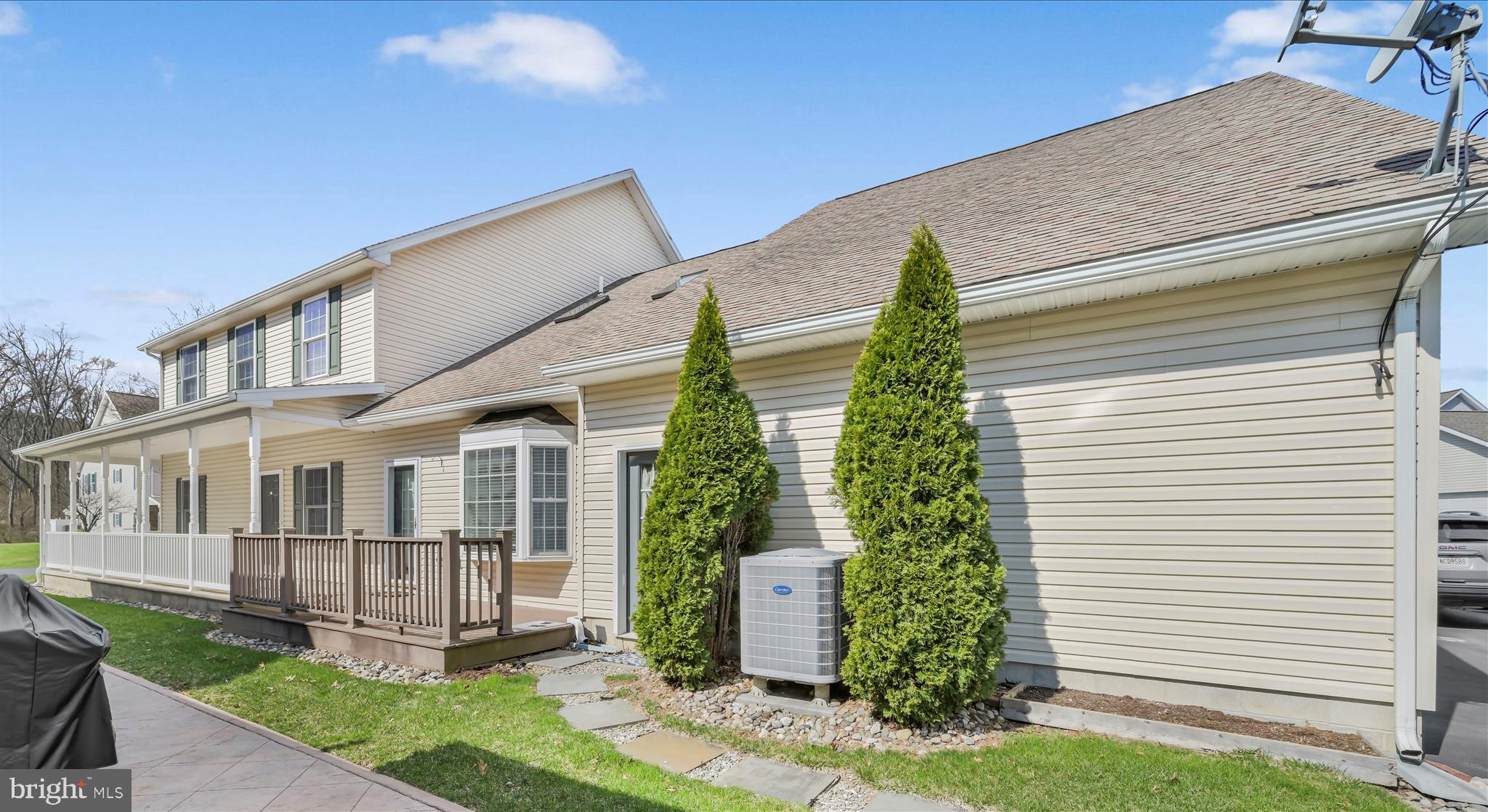 BROOKSIDE - Residential