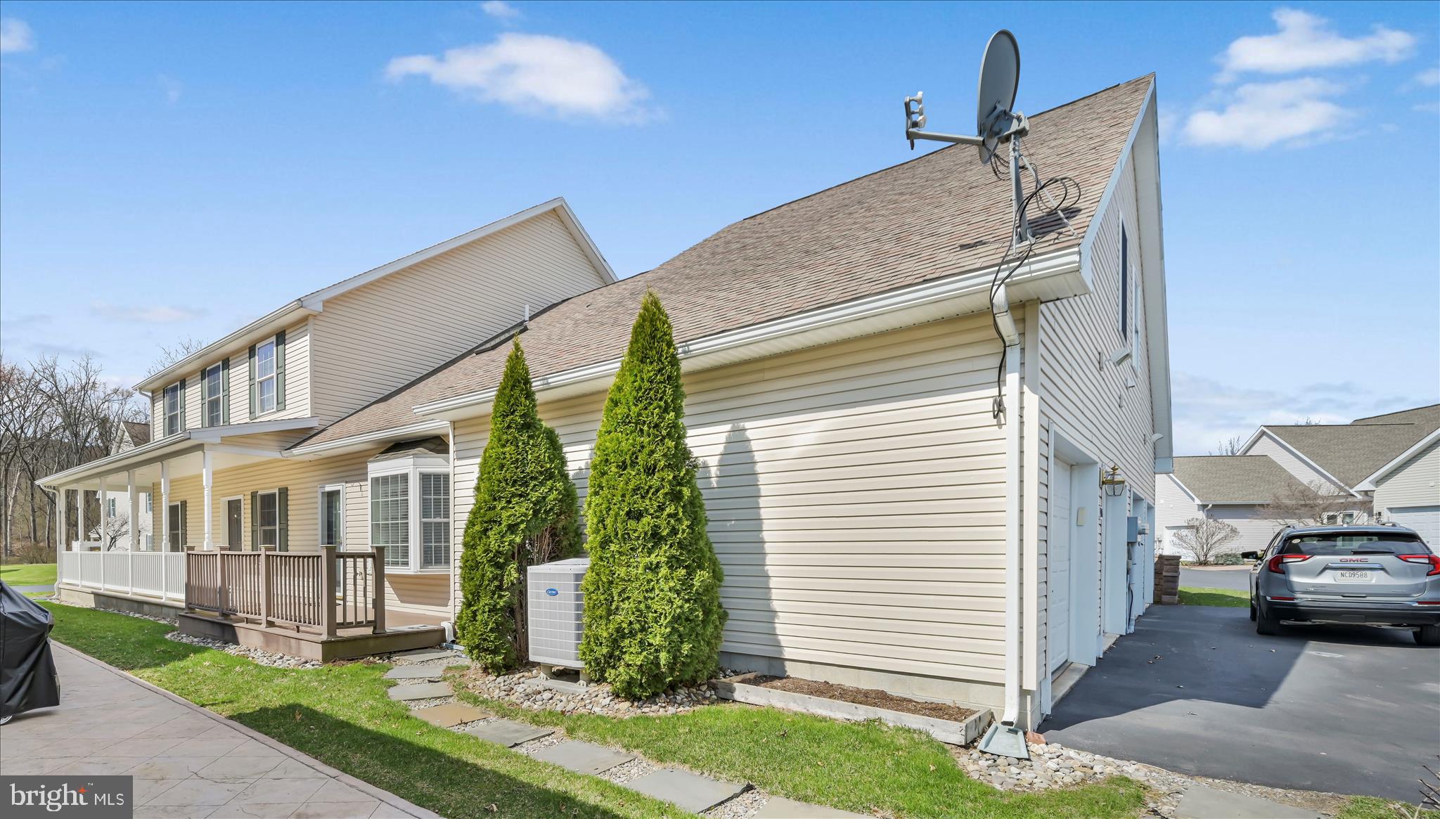 BROOKSIDE - Residential