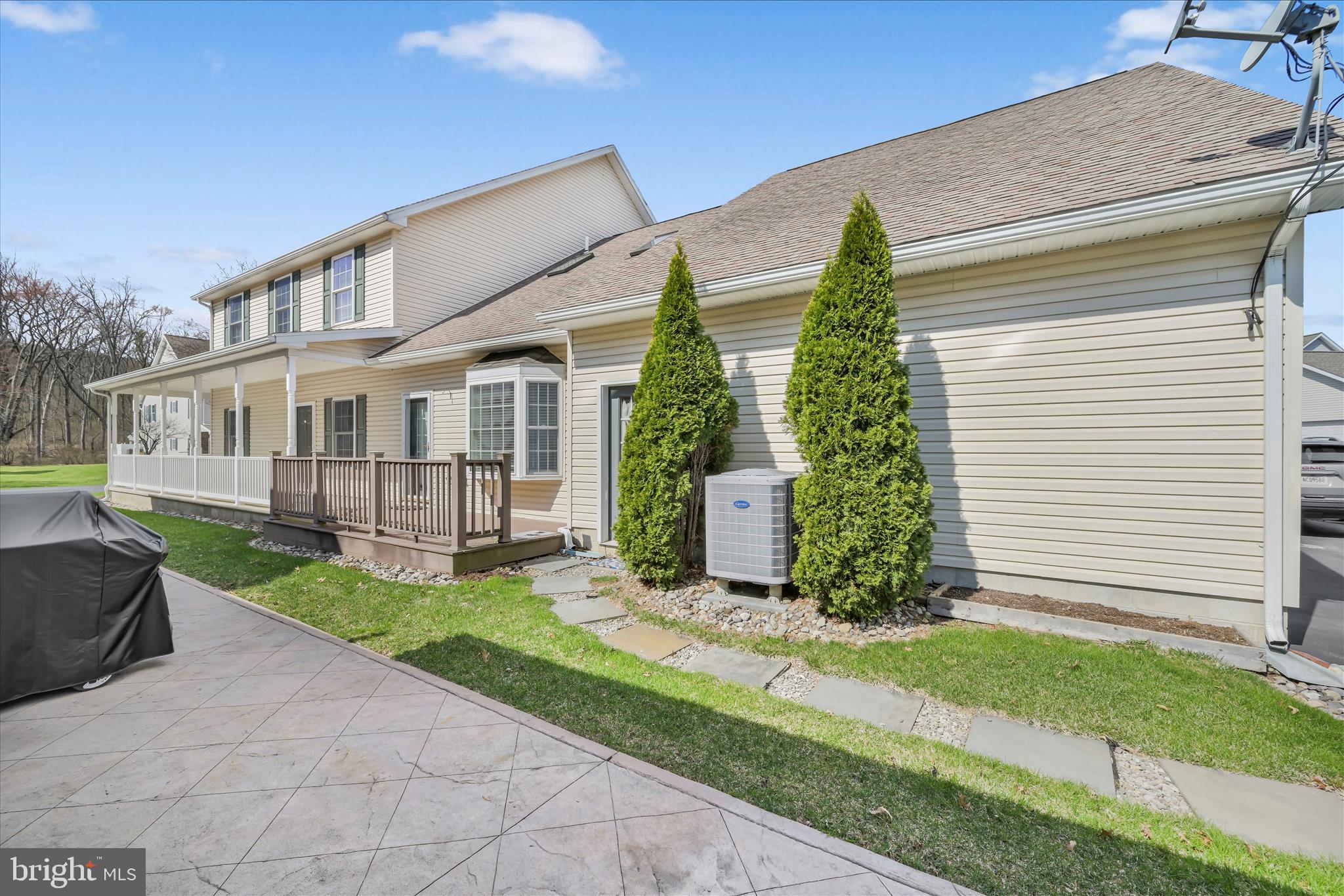 BROOKSIDE - Residential