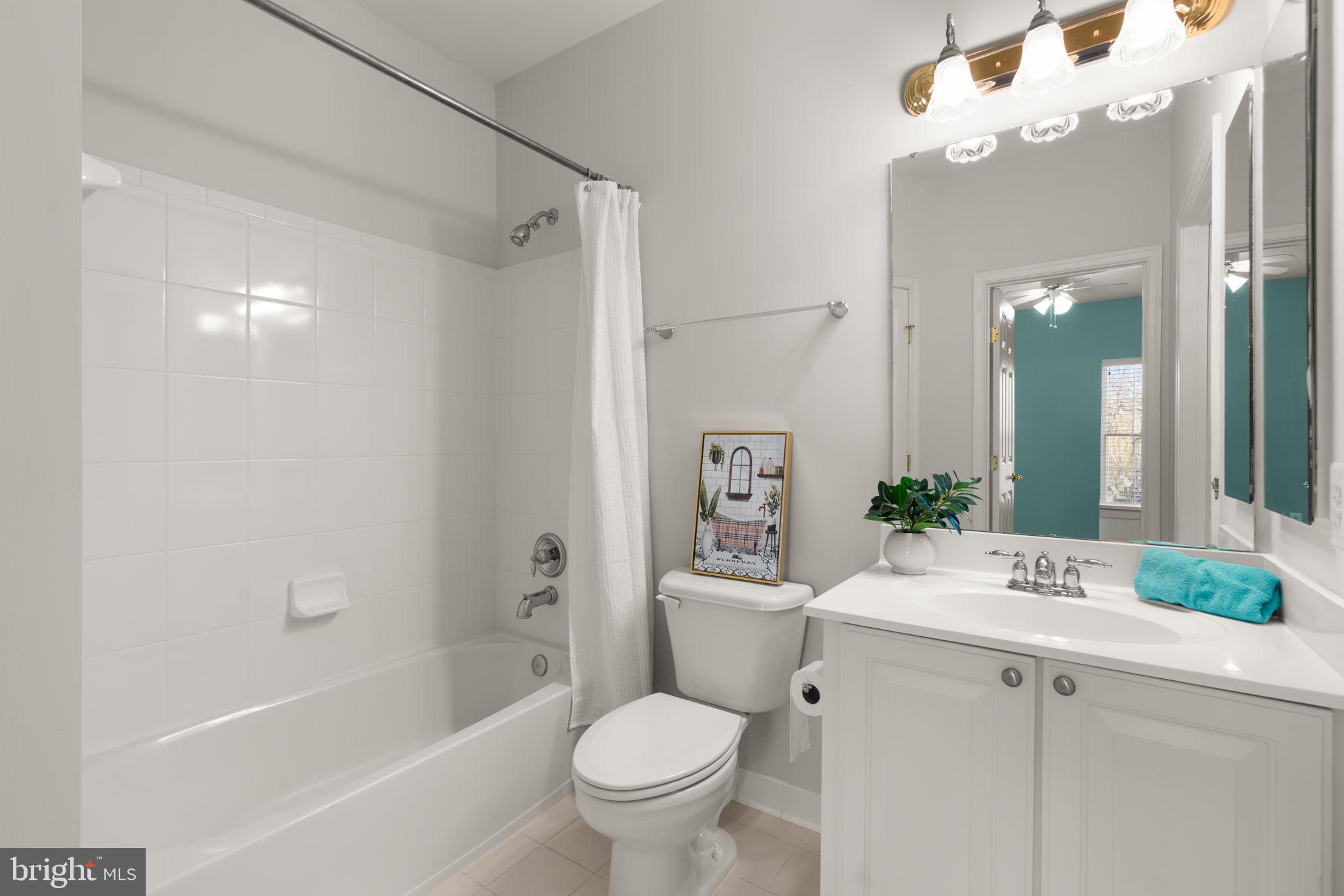 HEARTHSTONE AT VILLAGE CREST CONDOMINIUMS - Residential