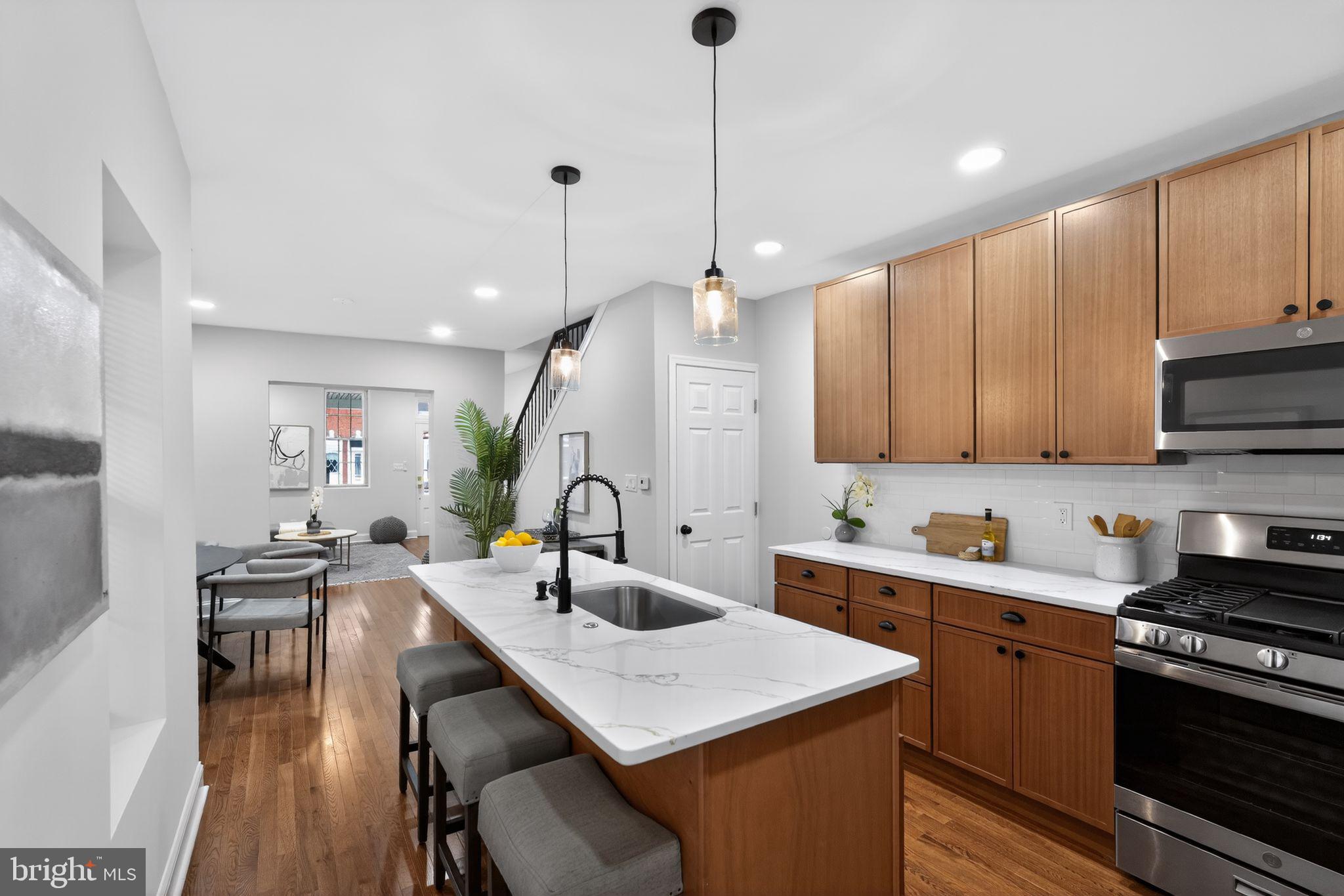 ROXBOROUGH - Residential