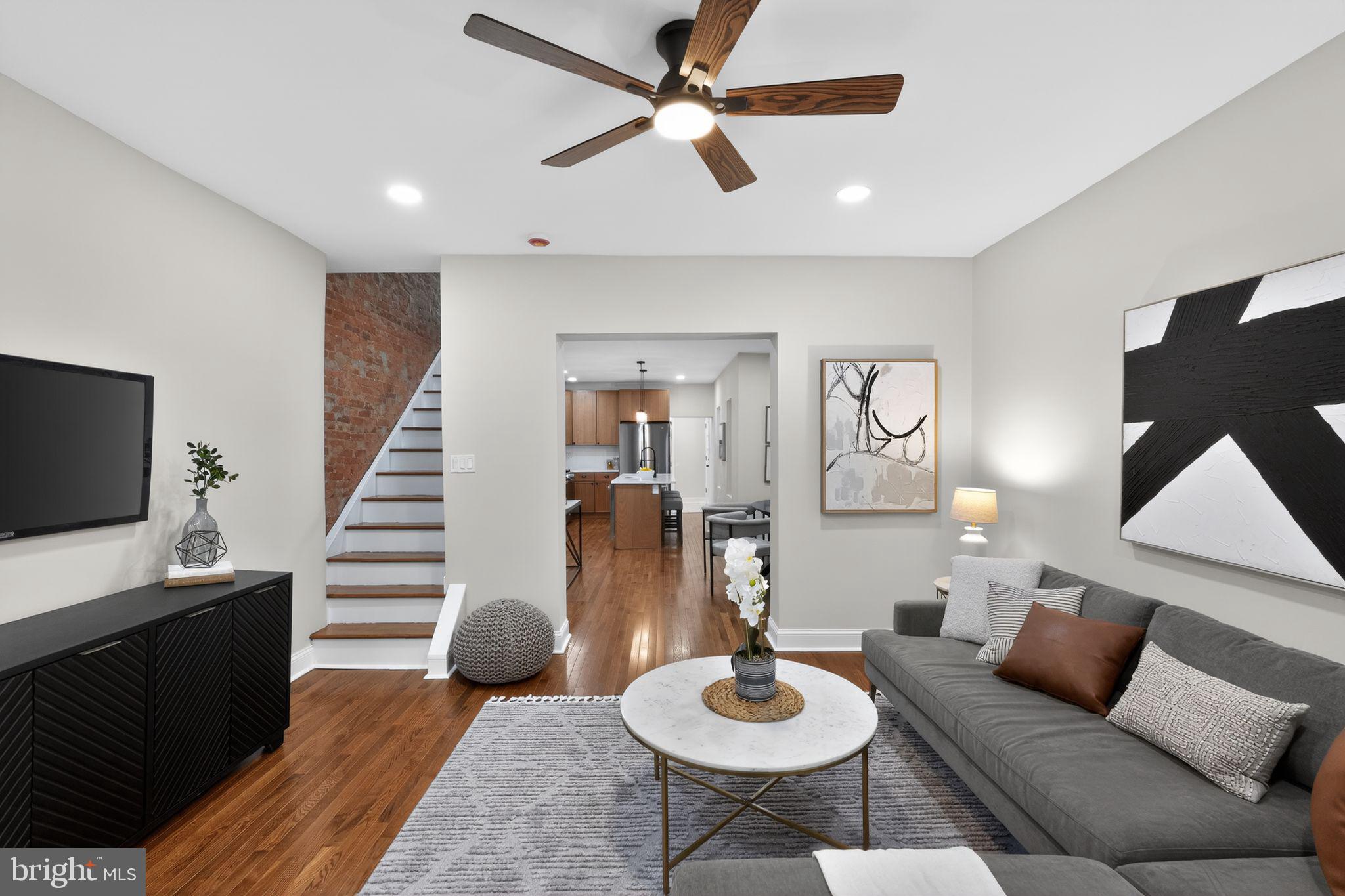 ROXBOROUGH - Residential