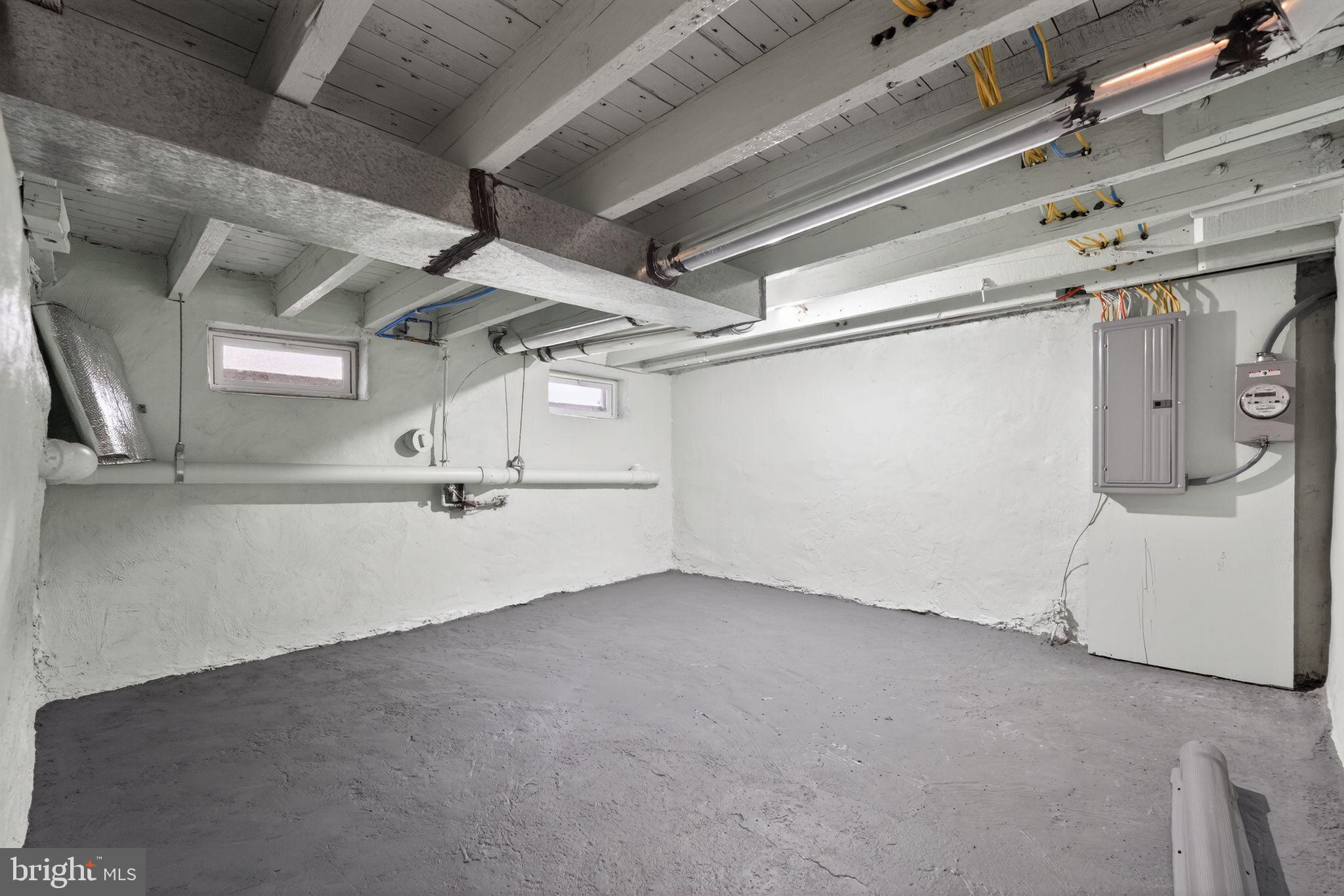 ROXBOROUGH - Residential