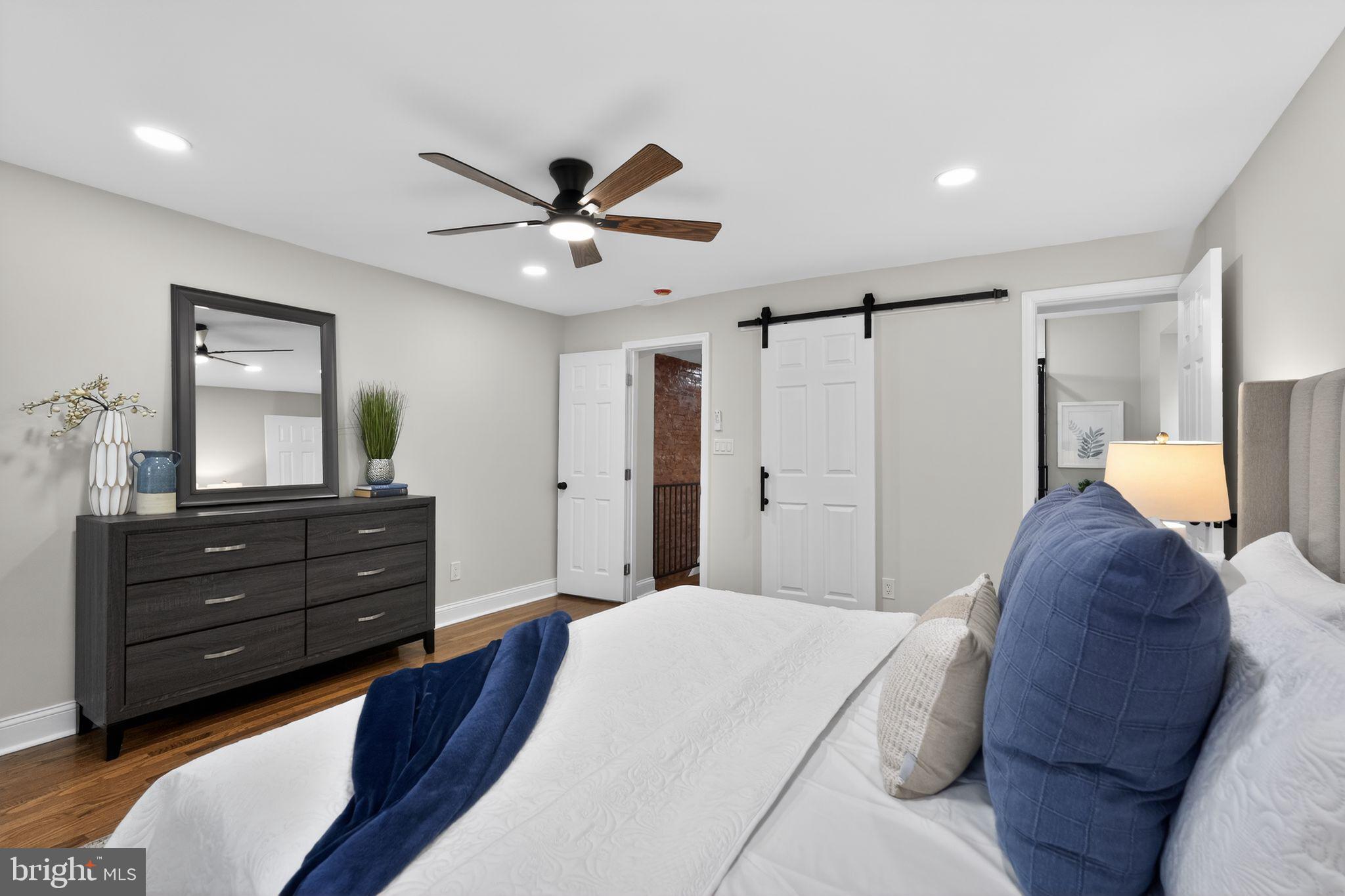 ROXBOROUGH - Residential