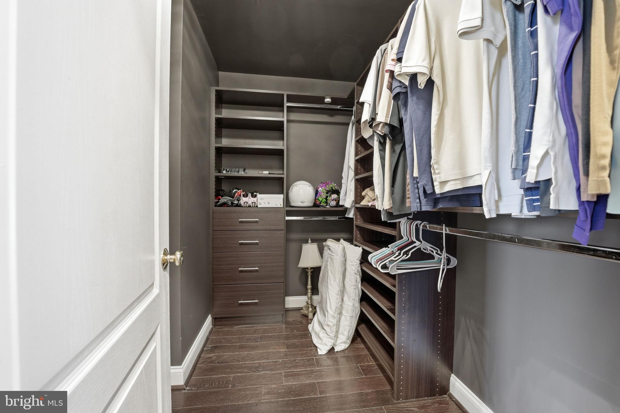 DOMINION VALLEY COUNTRY CLUB - Residential