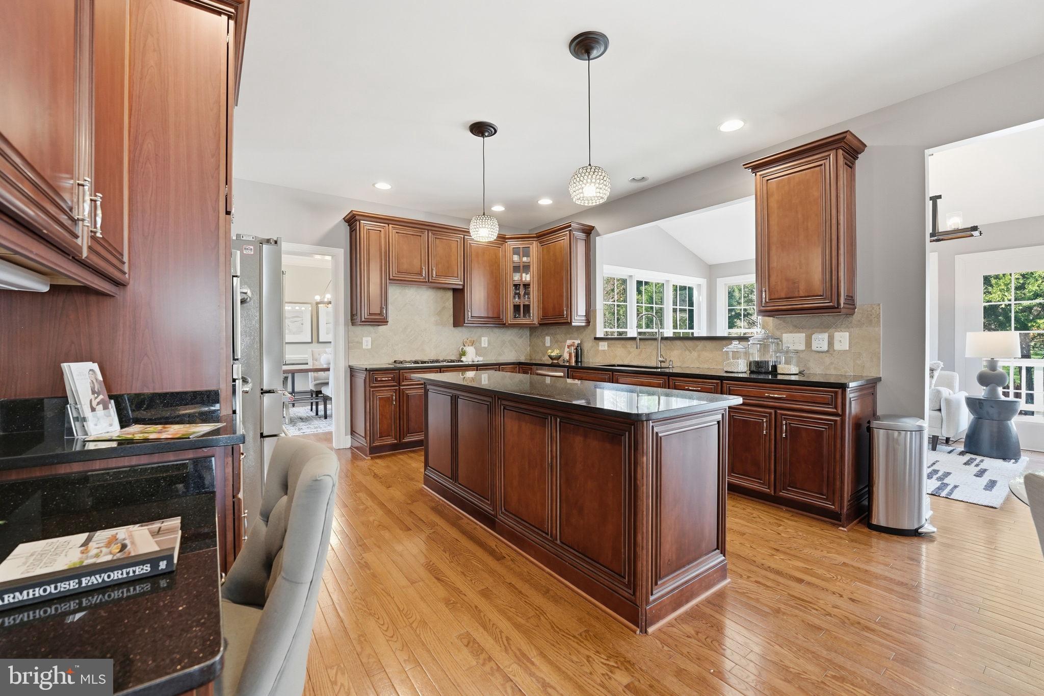 DOMINION VALLEY COUNTRY CLUB - Residential