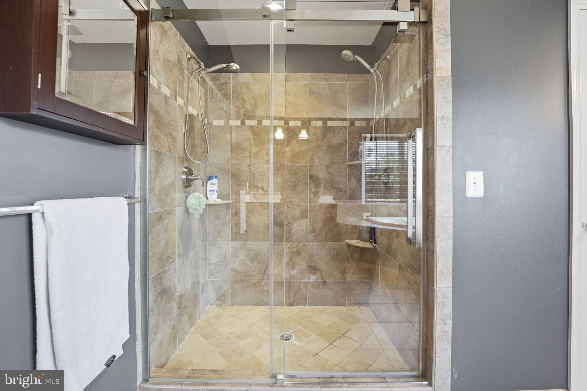 DOMINION VALLEY COUNTRY CLUB - Residential