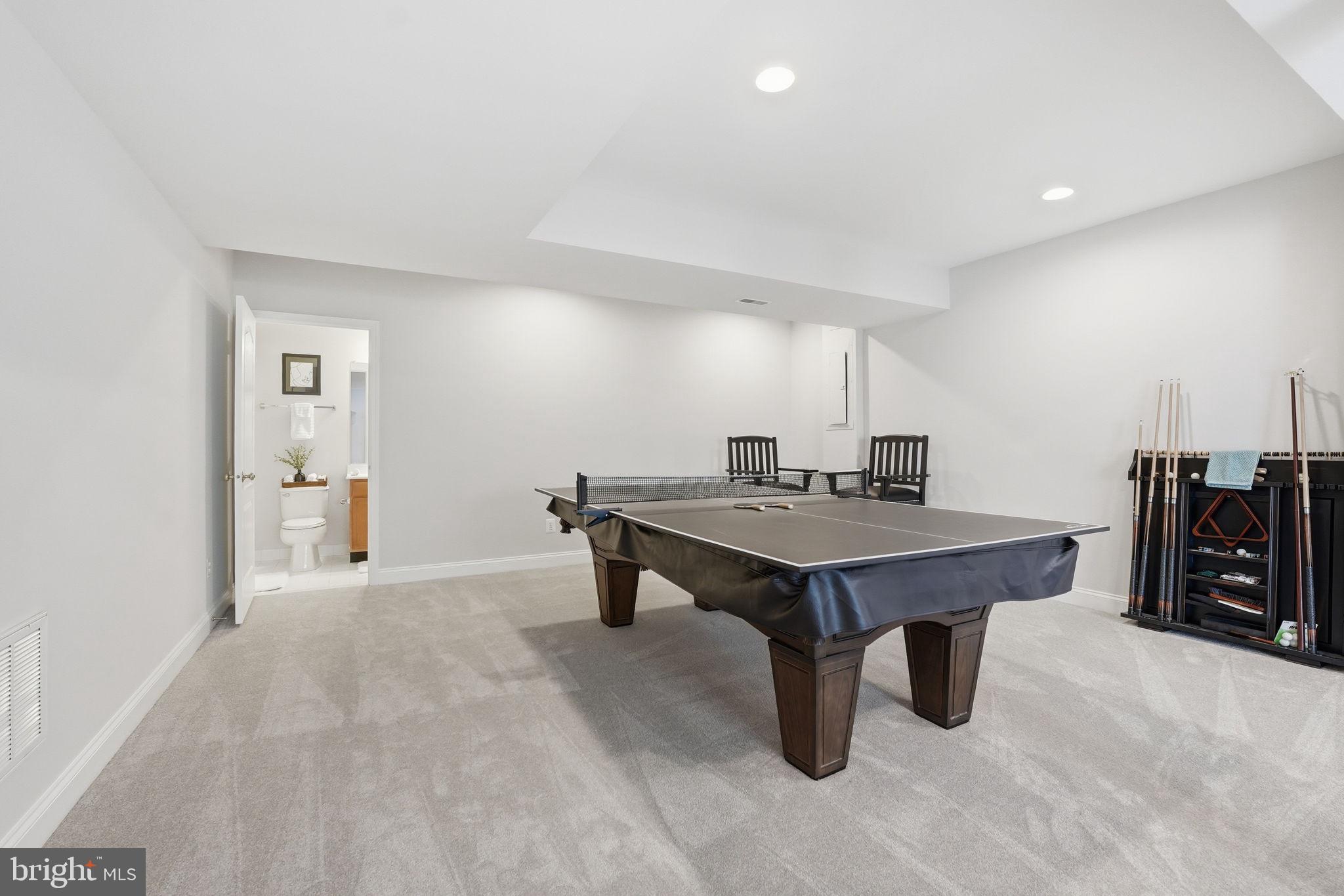 DOMINION VALLEY COUNTRY CLUB - Residential