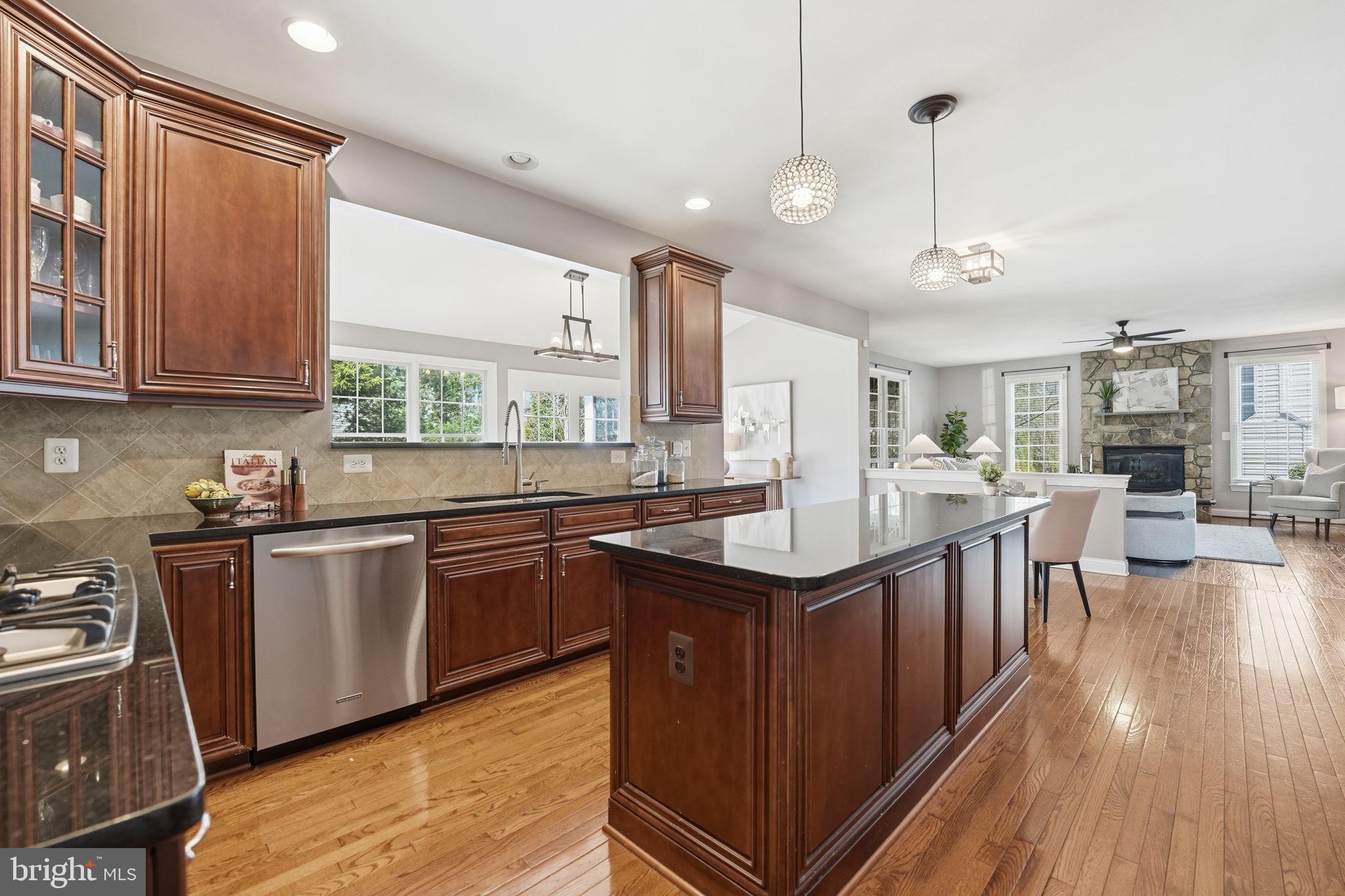 DOMINION VALLEY COUNTRY CLUB - Residential