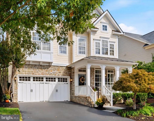 42746 EXPLORER DR, BRAMBLETON, VA 20148 - Image 33dd90253cf97f280685a59d4e05d9a1/3203120469