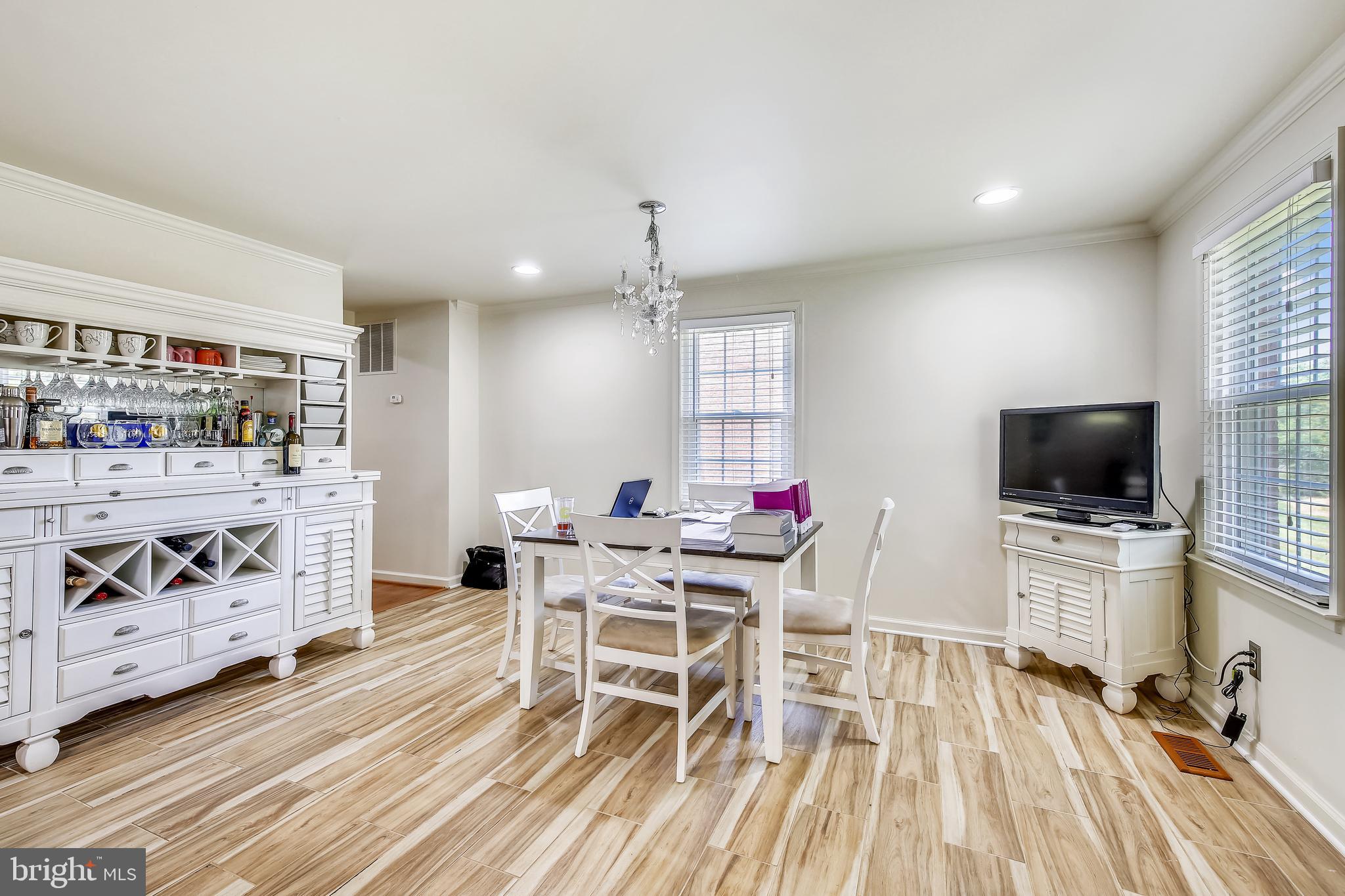 FALLSREACH - Residential Lease