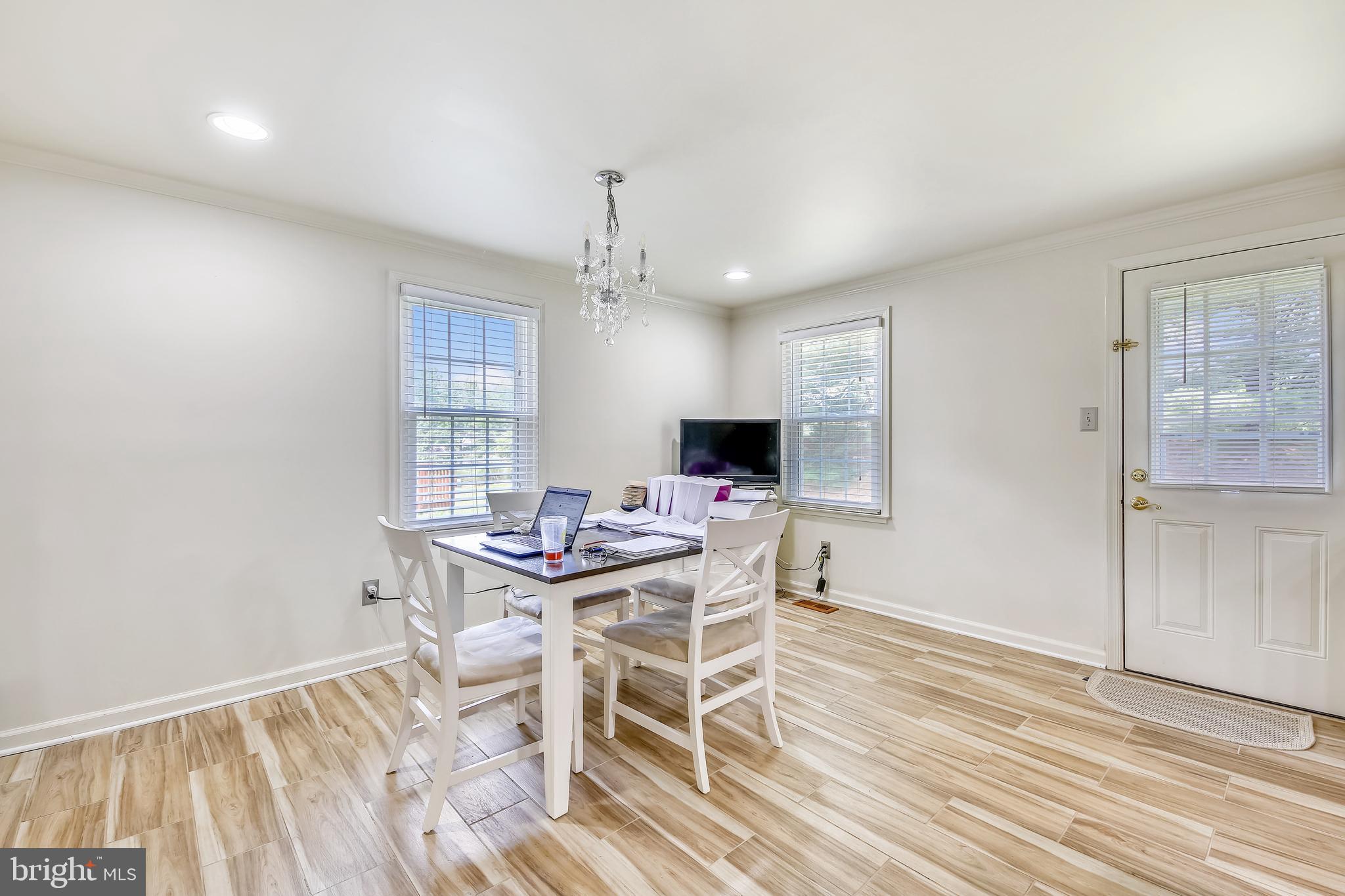 FALLSREACH - Residential Lease