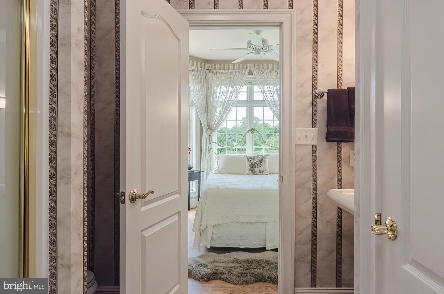 FERNBANK - Residential