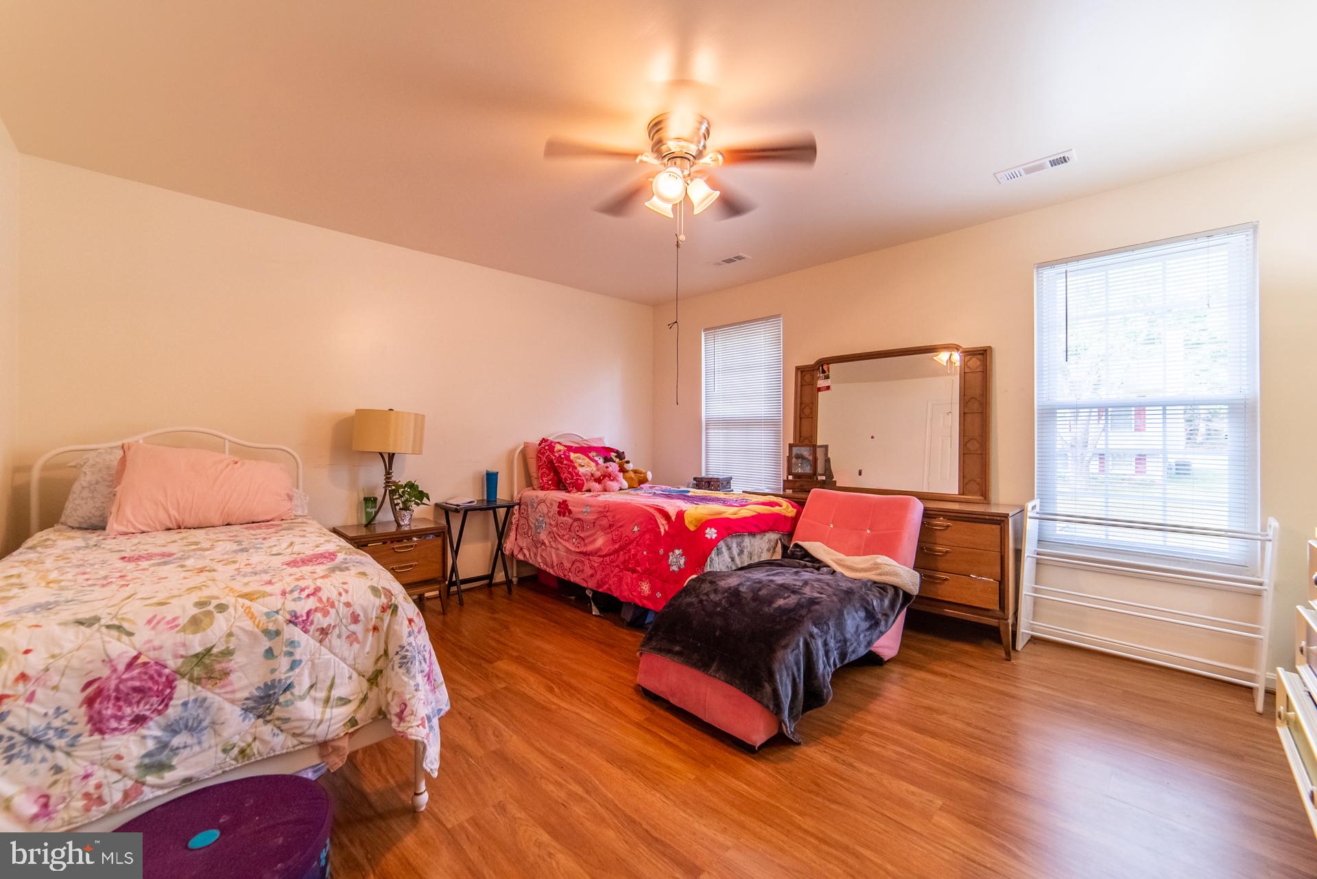 STRATFORD GLEN - Residential Lease