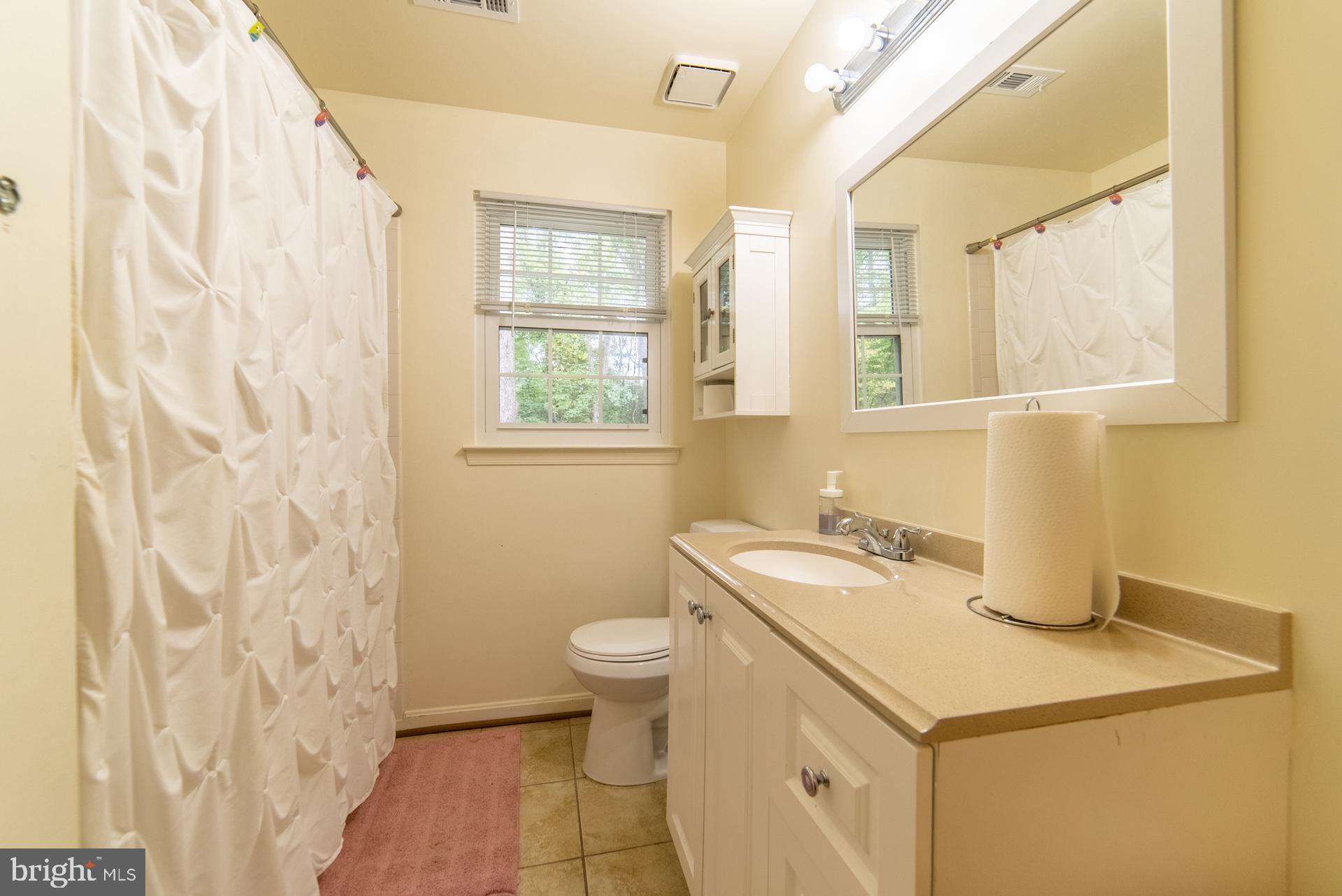 STRATFORD GLEN - Residential Lease