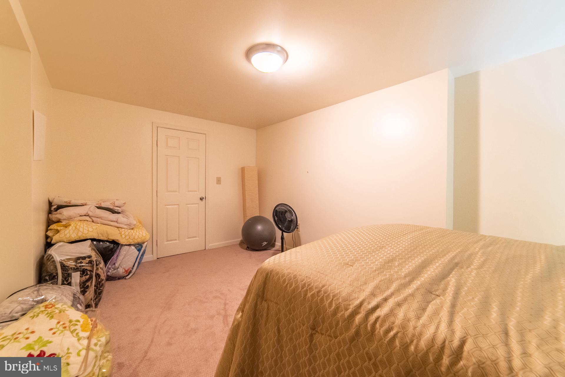 STRATFORD GLEN - Residential Lease