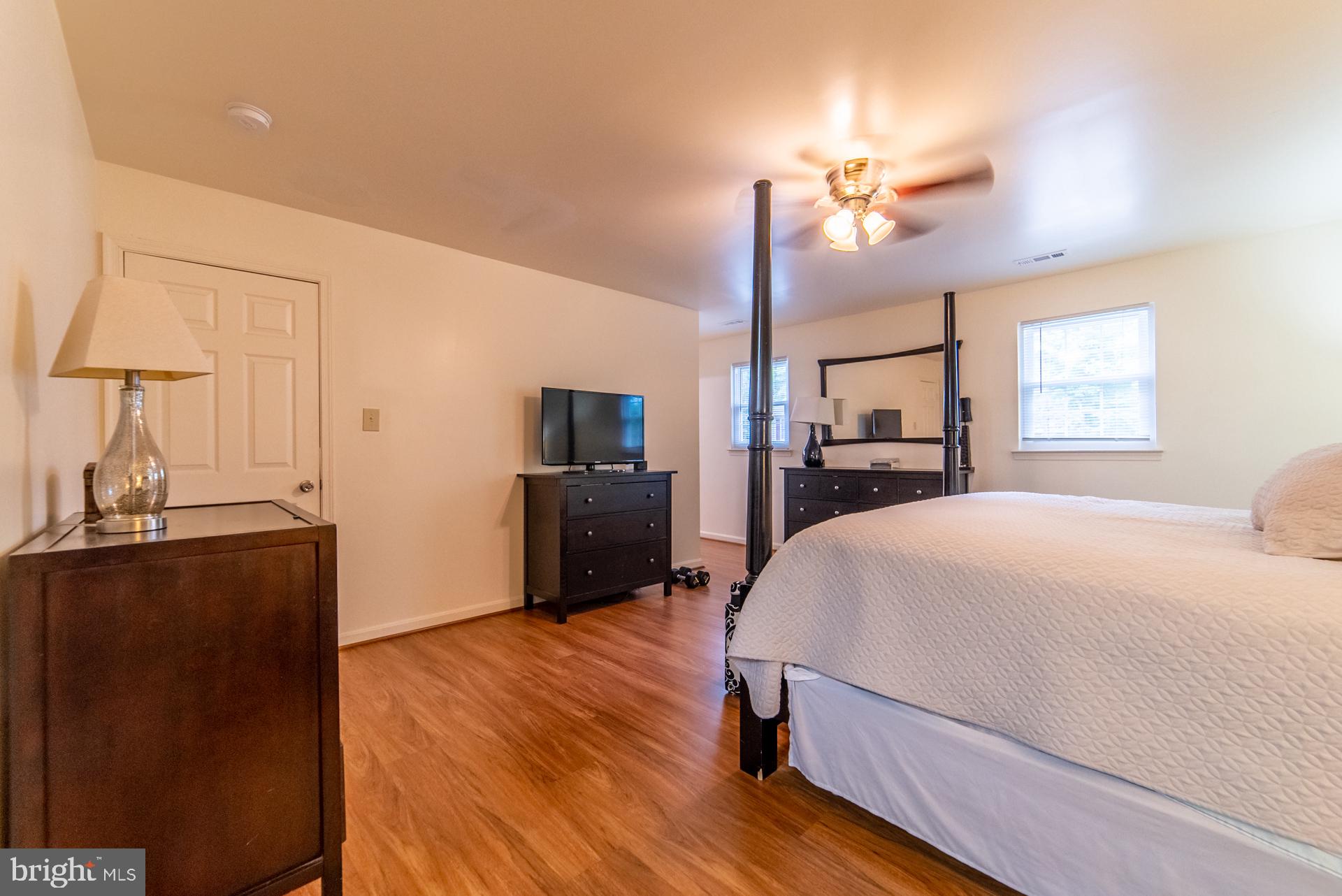 STRATFORD GLEN - Residential Lease