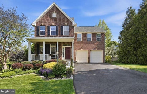 Photo of 40482 Oconnors Circle, LEESBURG, VA 20175 (MLS # VALO2137628)