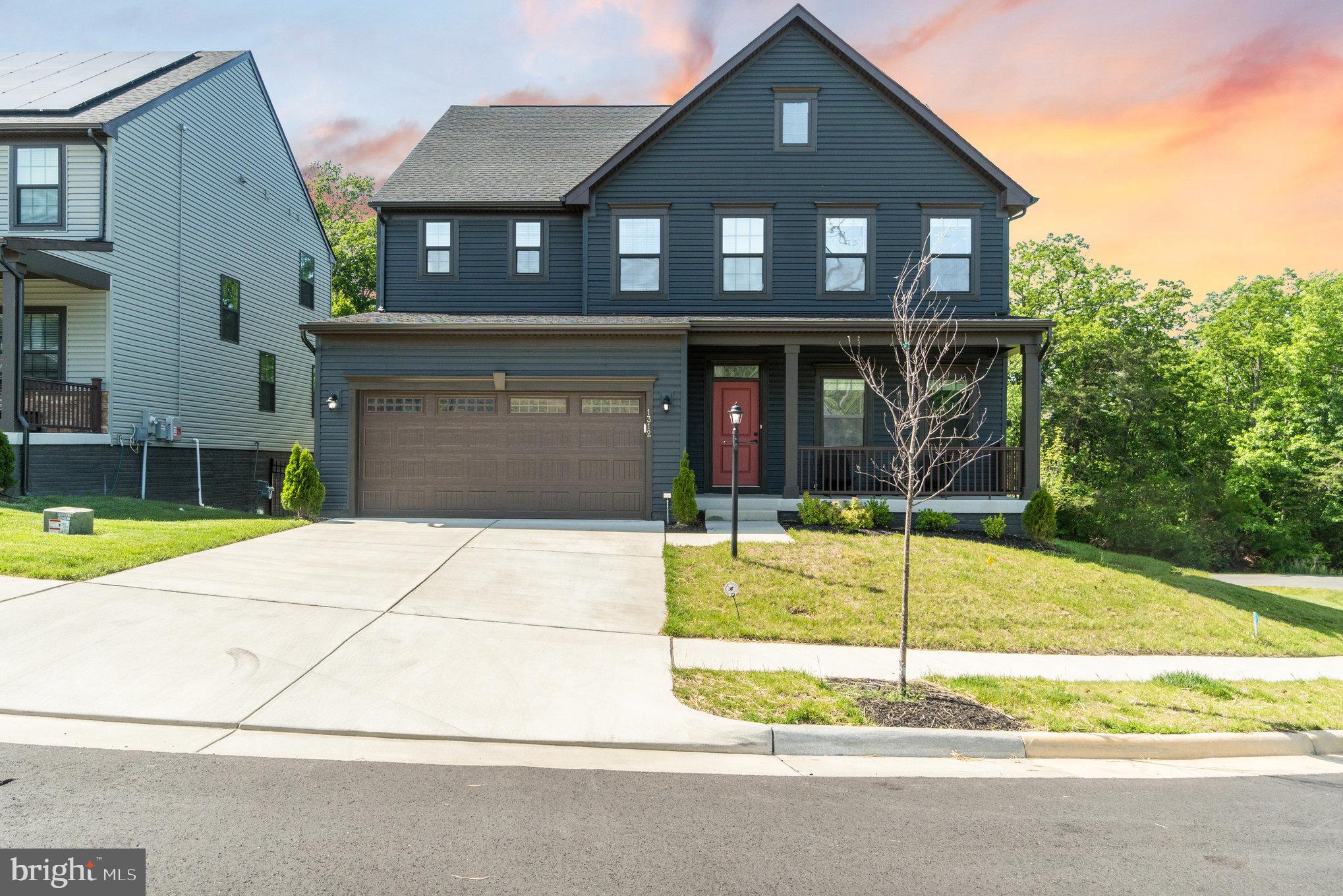 FREDERICKSBURG - Residential