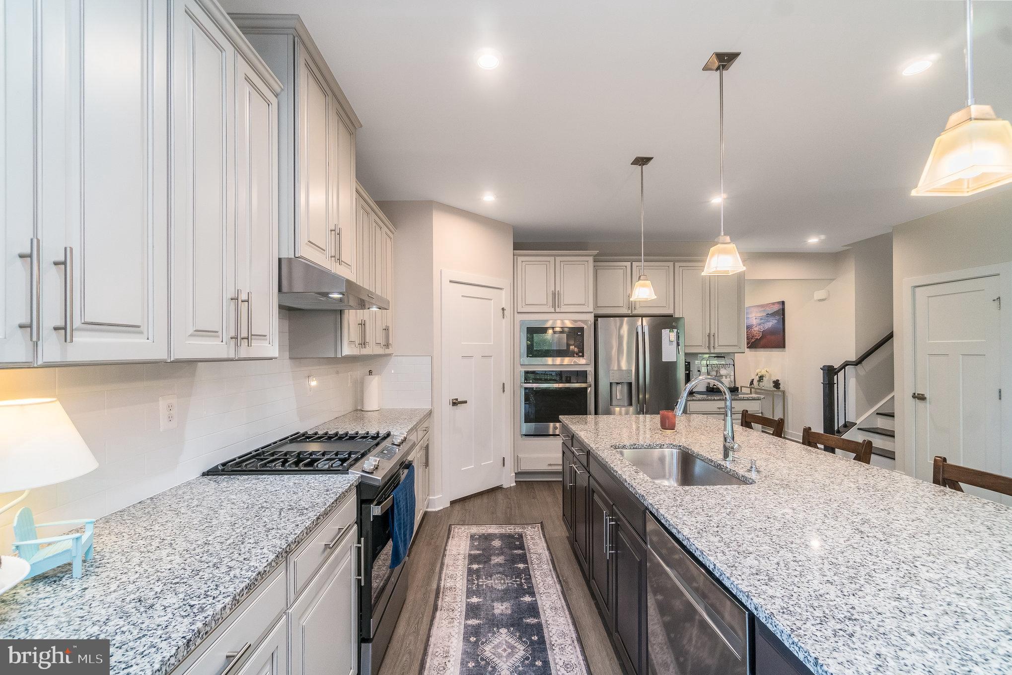 FREDERICKSBURG - Residential