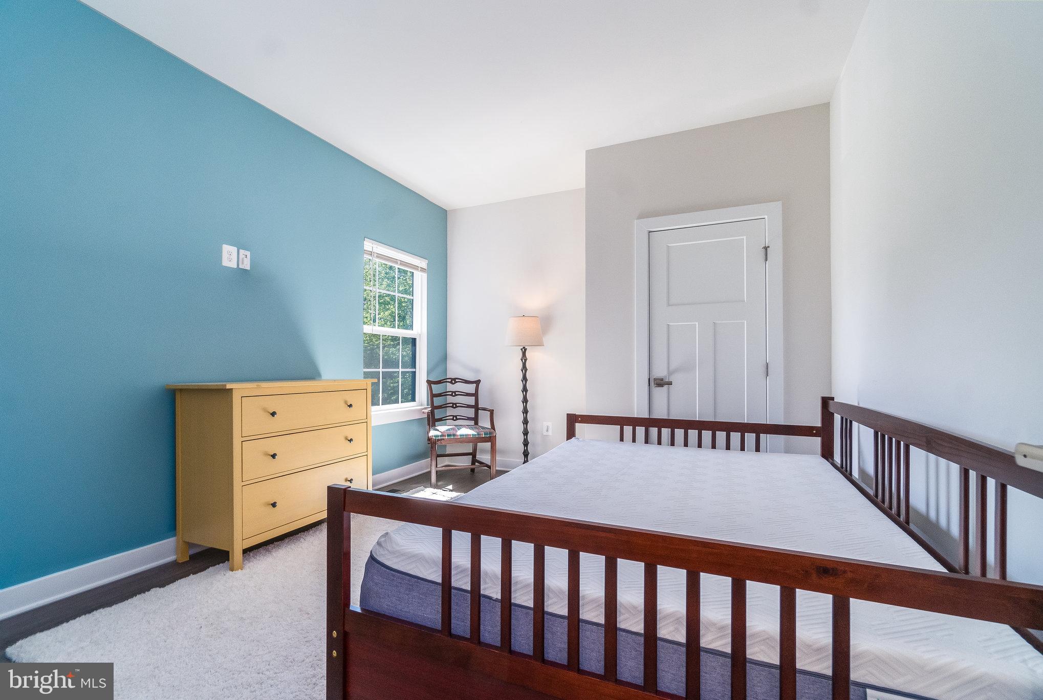 FREDERICKSBURG - Residential