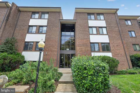 Photo of 1427 Northgate Square #12, RESTON, VA 20190 (MLS # VAFX2332478)