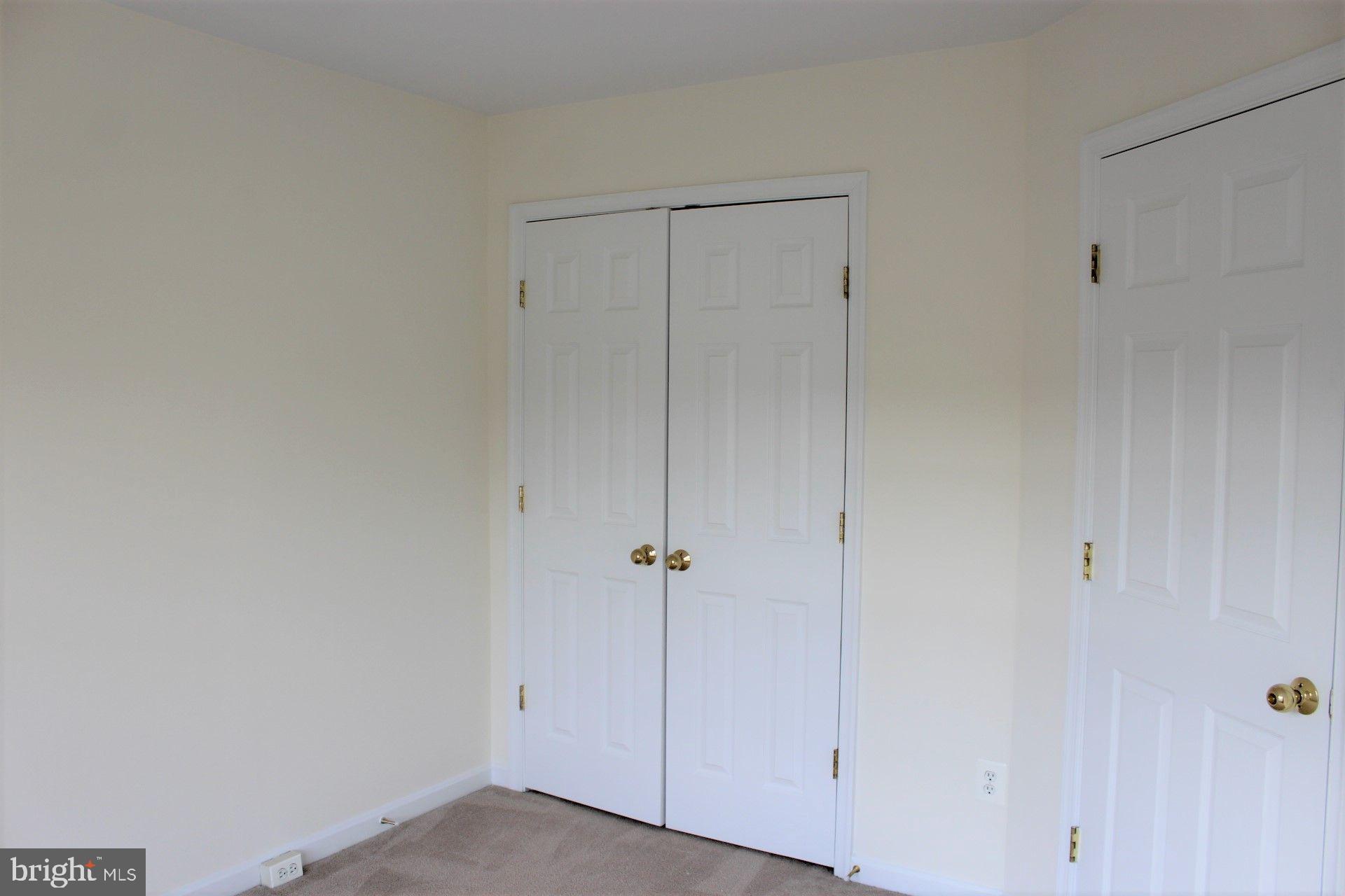 GROVE AT HUNTLEY MEADOWS - Residential Lease