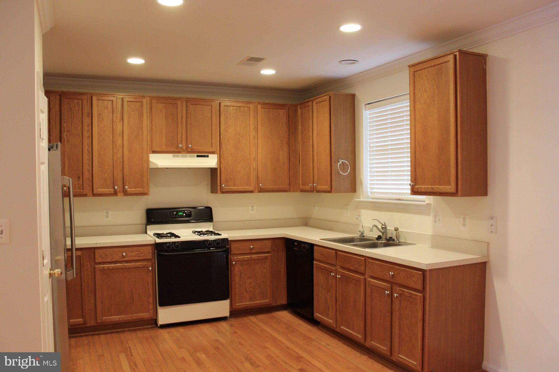 GROVE AT HUNTLEY MEADOWS - Residential Lease