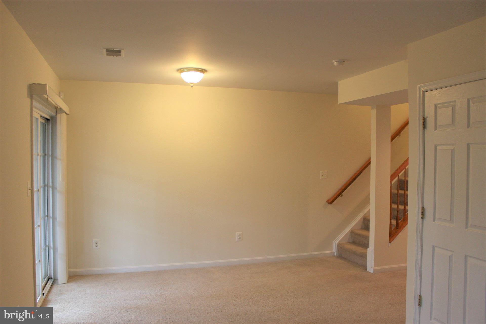 GROVE AT HUNTLEY MEADOWS - Residential Lease