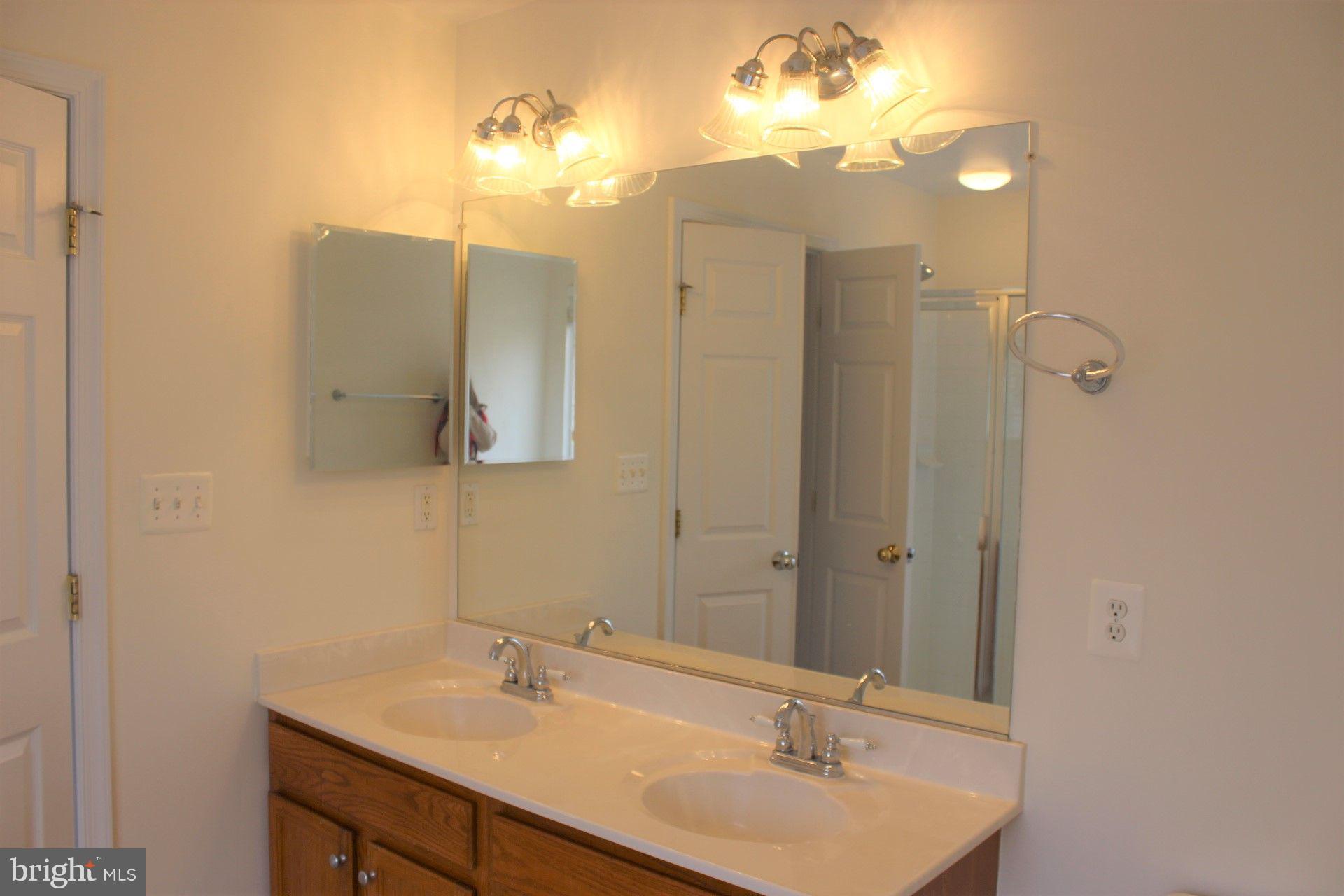 GROVE AT HUNTLEY MEADOWS - Residential Lease