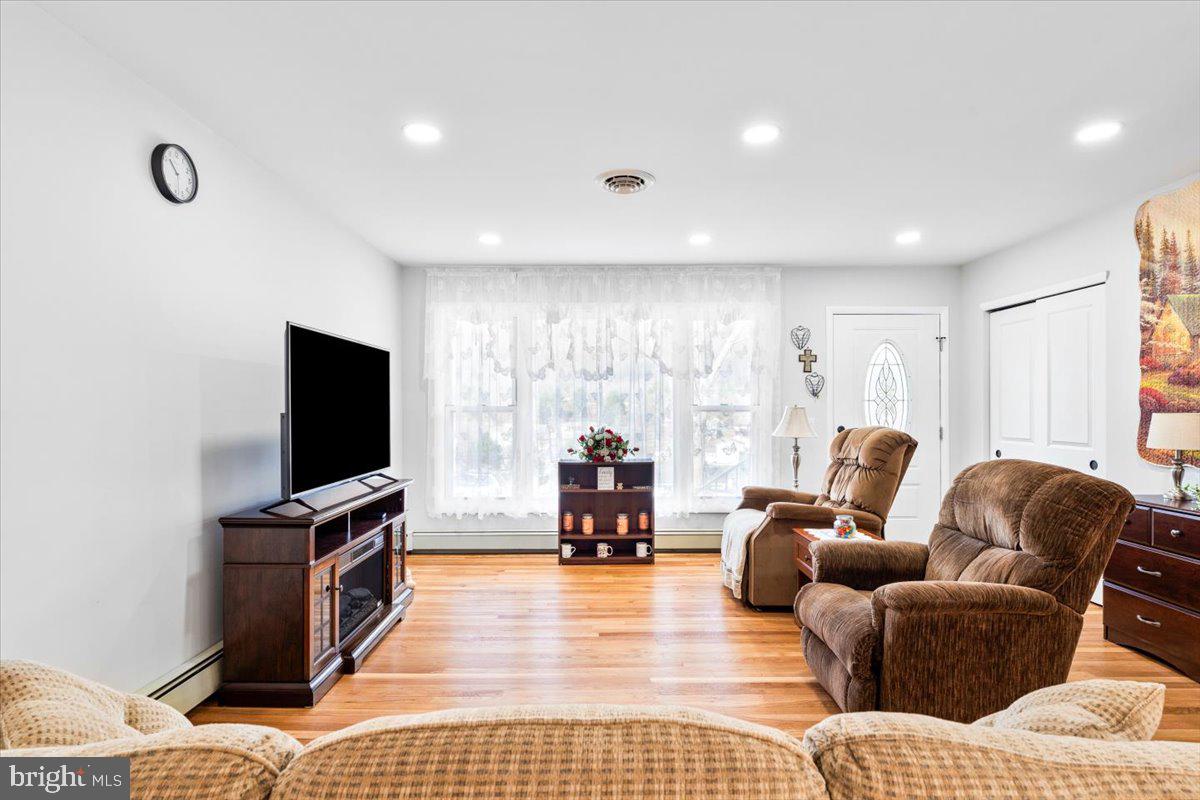 COLONY HEIGHTS - Residential