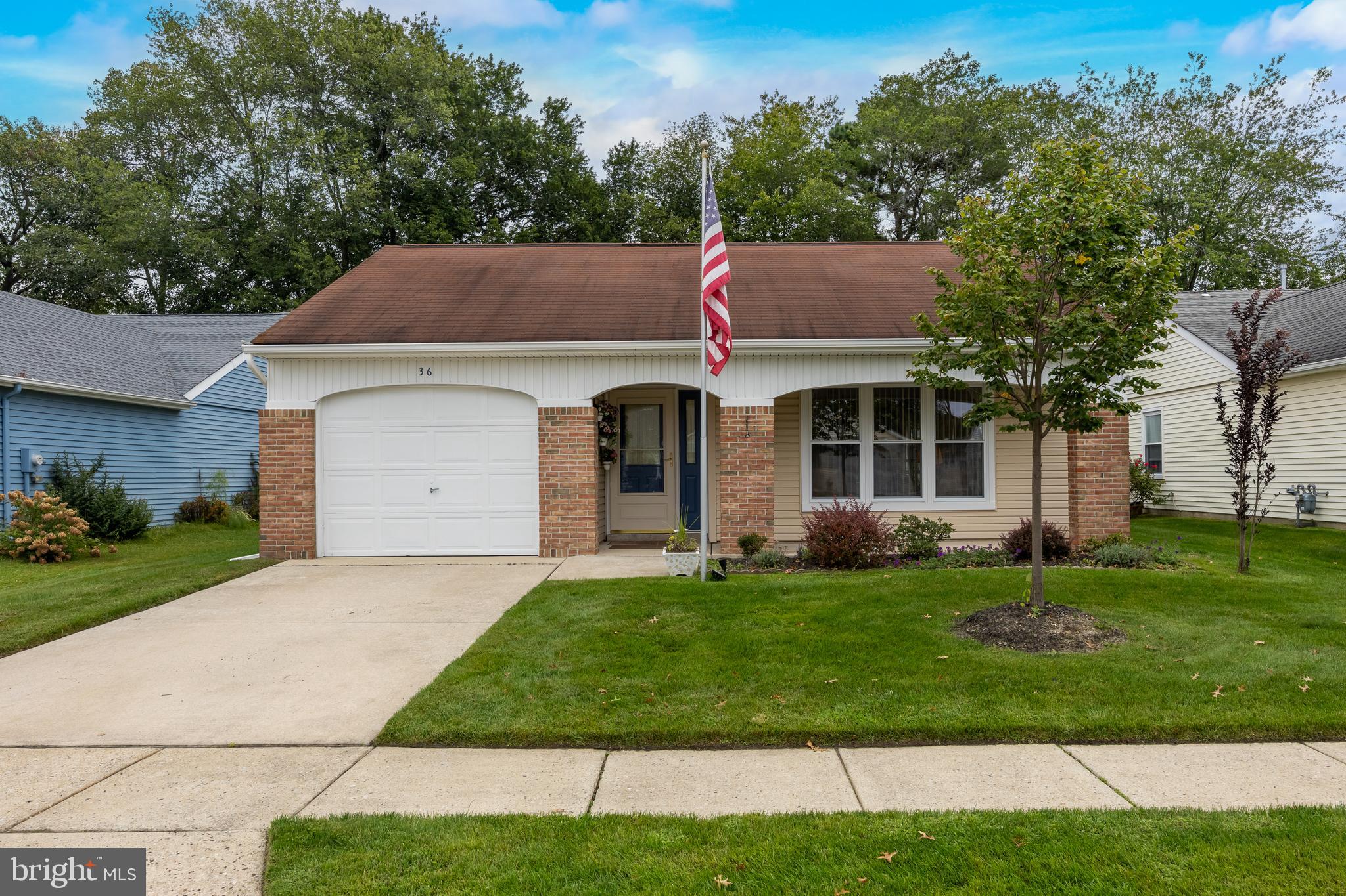 36 COTHERSTONE DRIVE