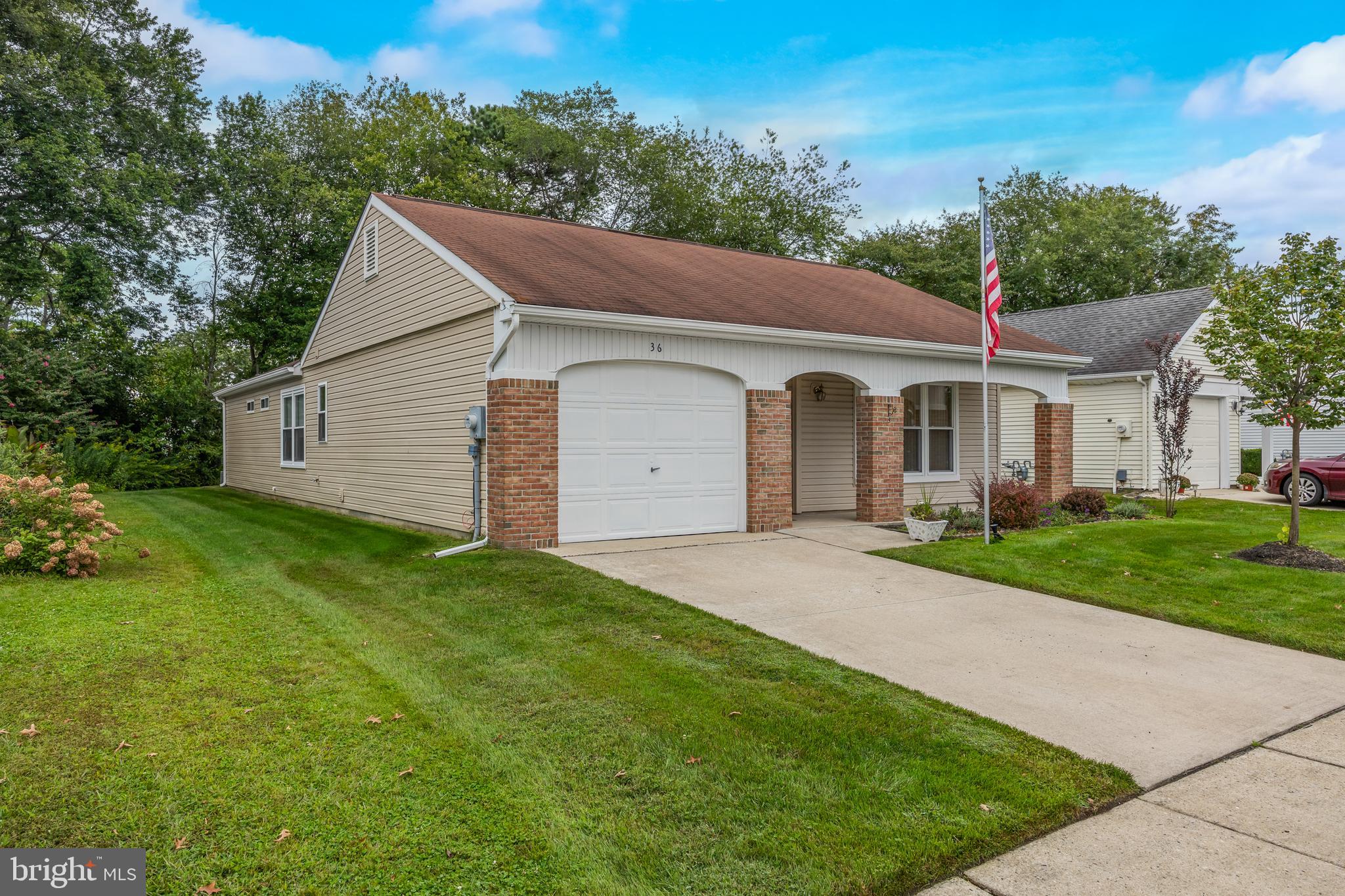 36 COTHERSTONE DRIVE