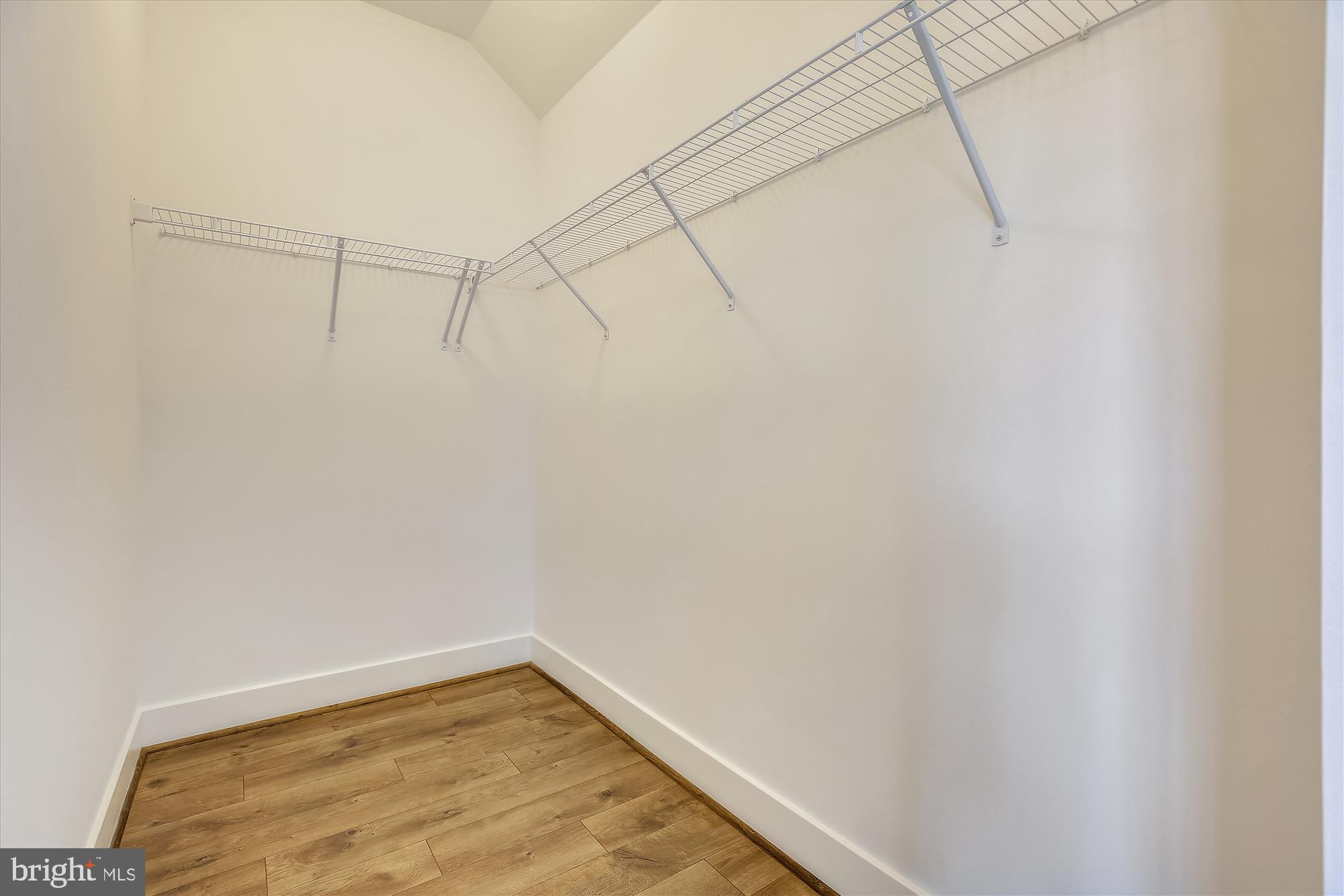 TOWER OAKS - Residential