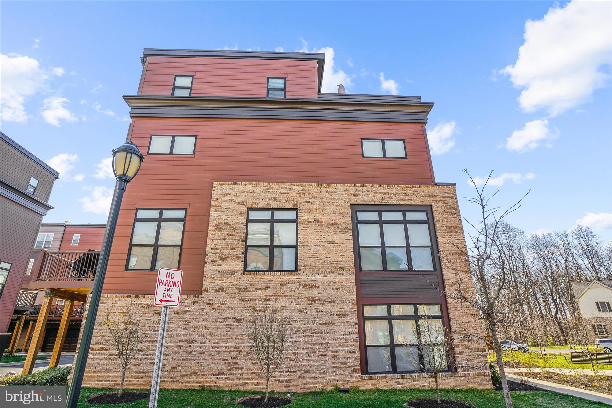 TOWER OAKS - Residential