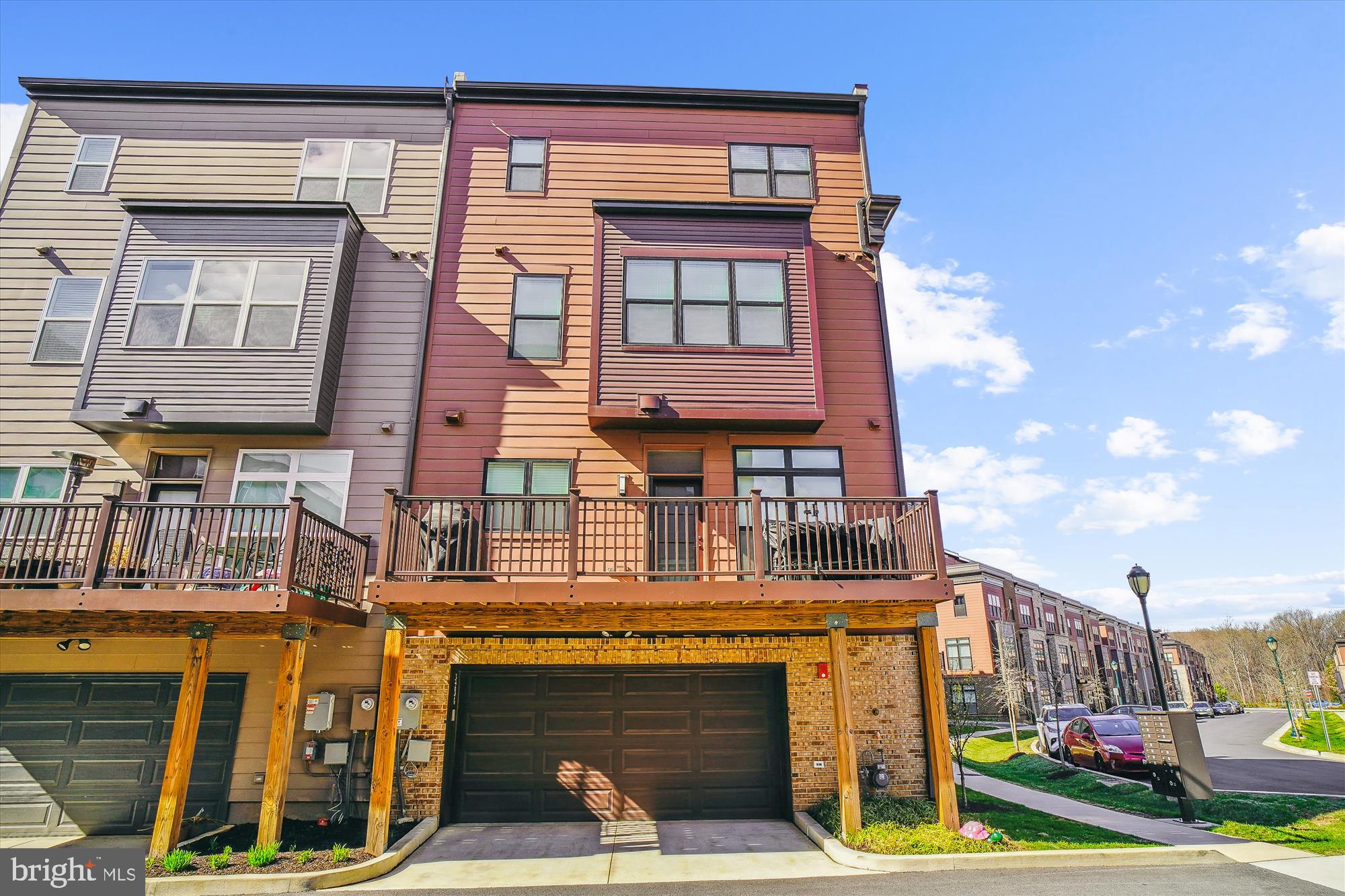 TOWER OAKS - Residential