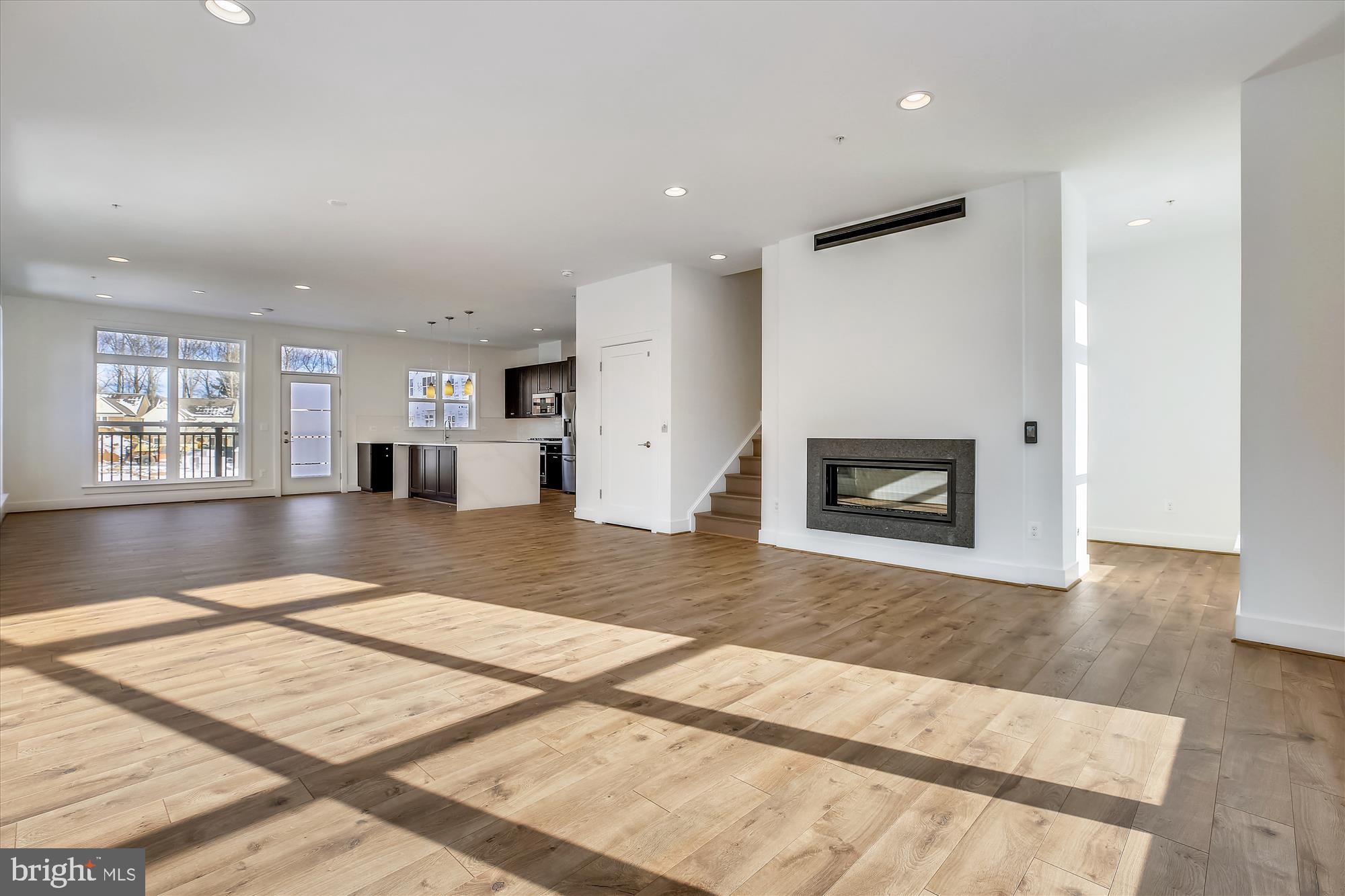 TOWER OAKS - Residential