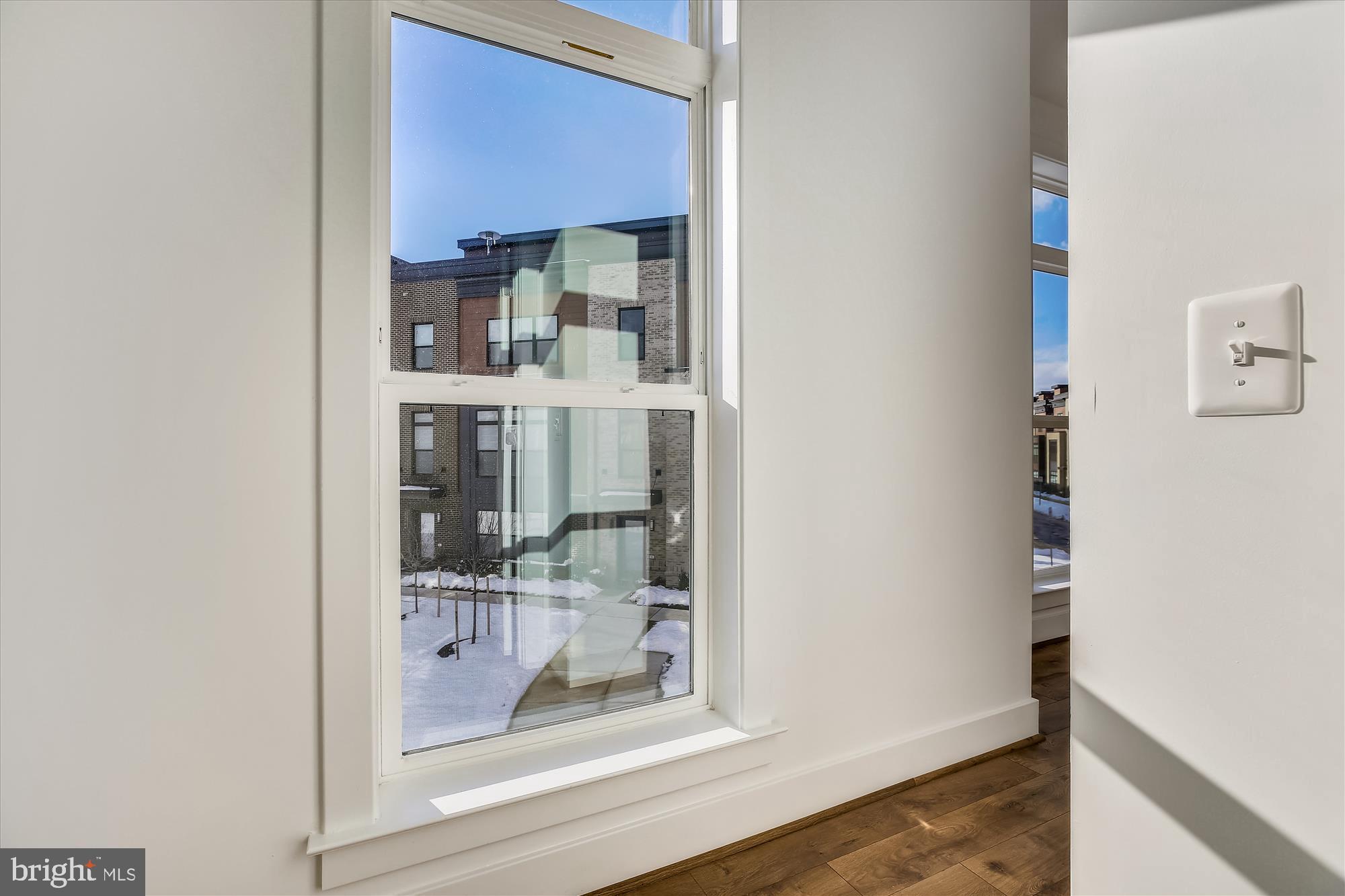 TOWER OAKS - Residential