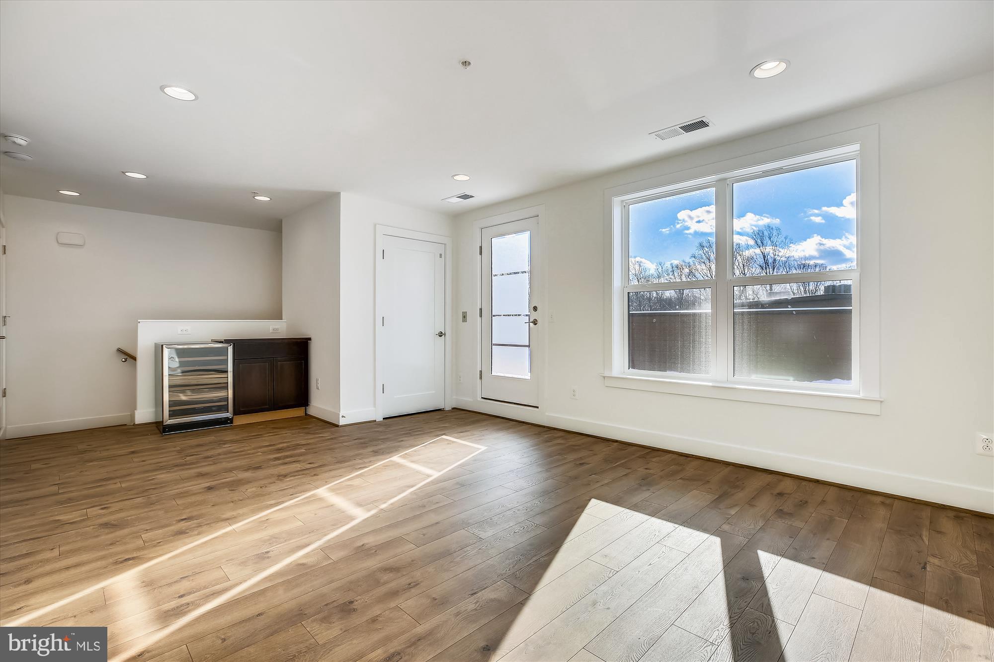 TOWER OAKS - Residential