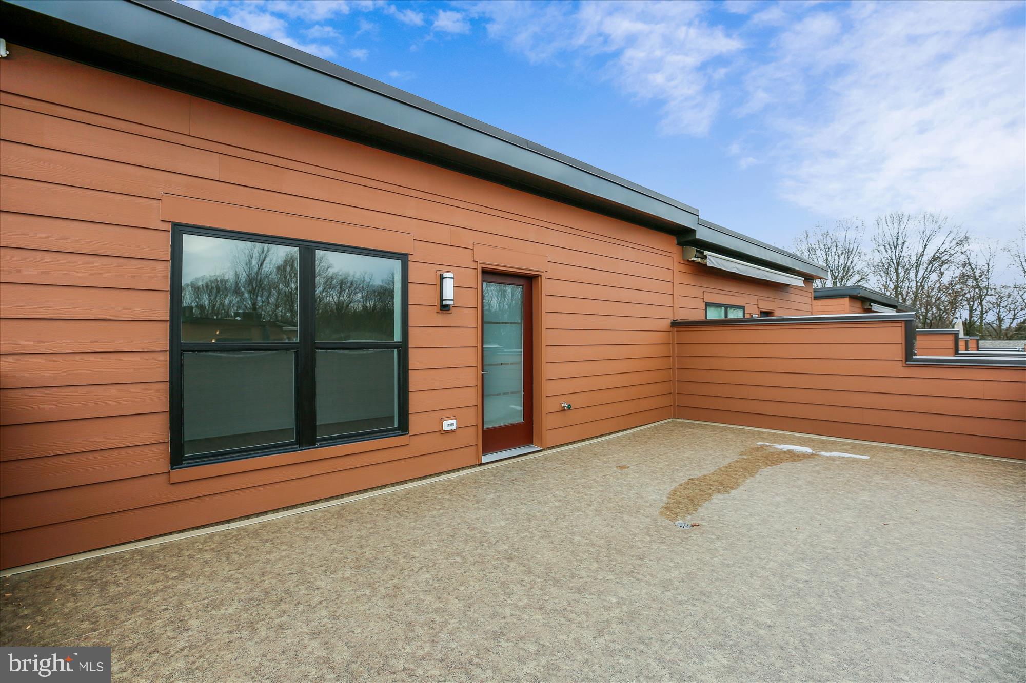 TOWER OAKS - Residential