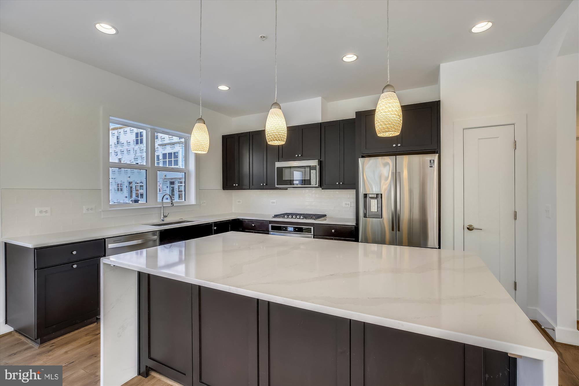 TOWER OAKS - Residential