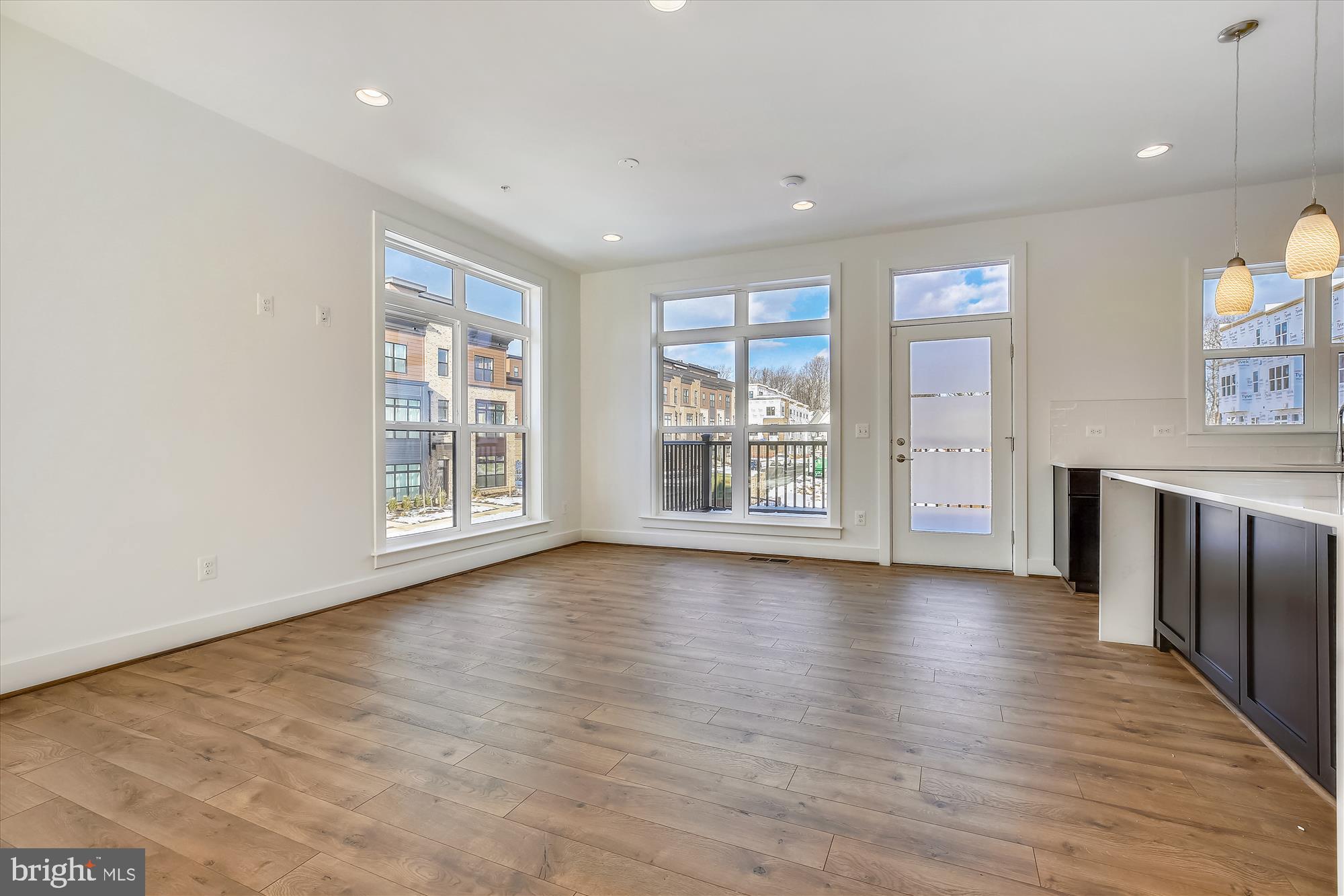 TOWER OAKS - Residential