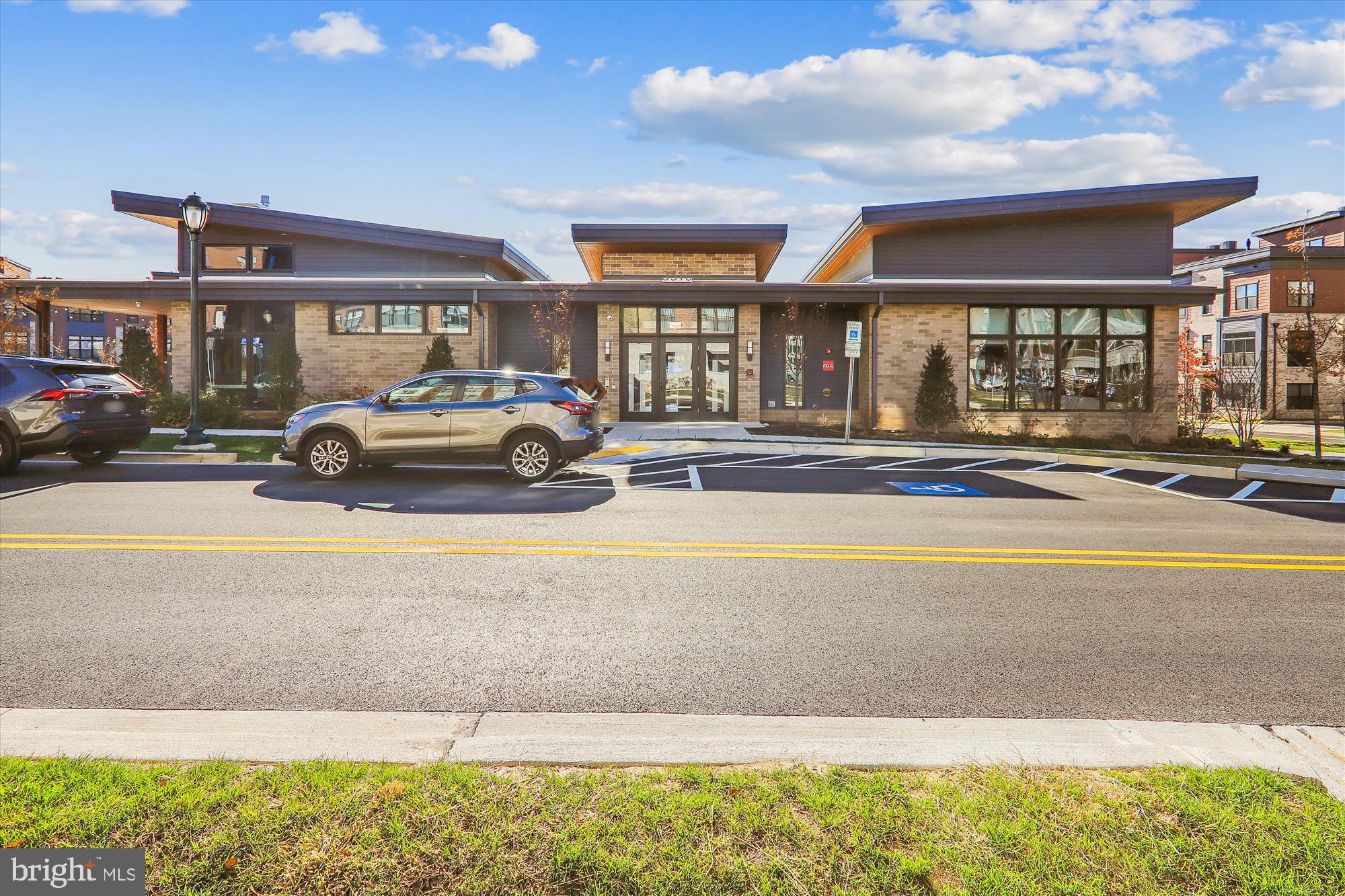 TOWER OAKS - Residential