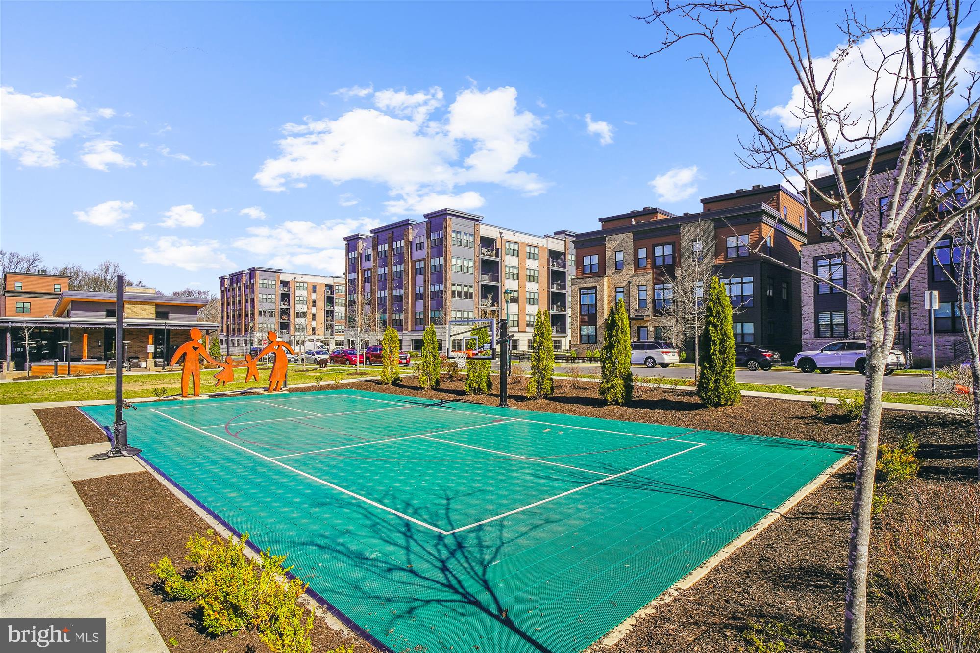 TOWER OAKS - Residential