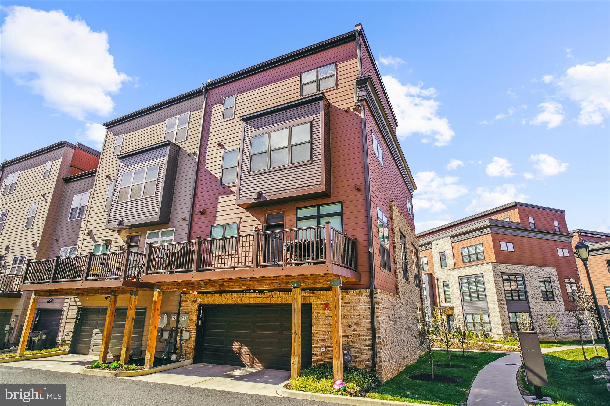 3234 ROYAL FERN PLACE