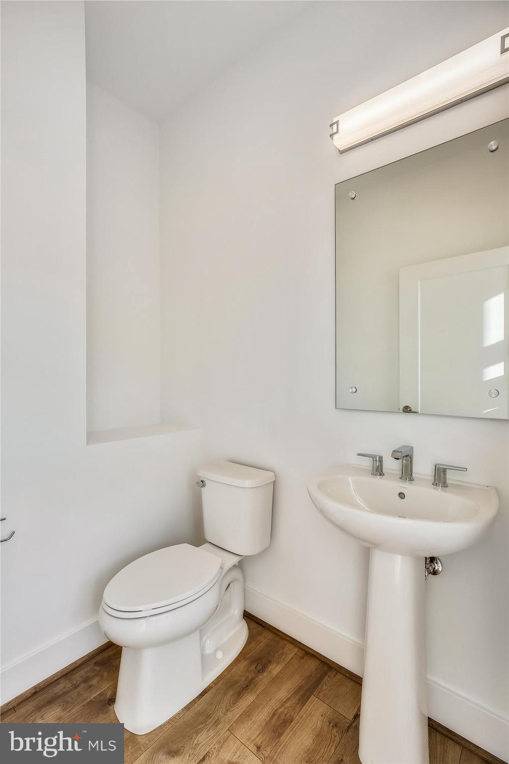 TOWER OAKS - Residential