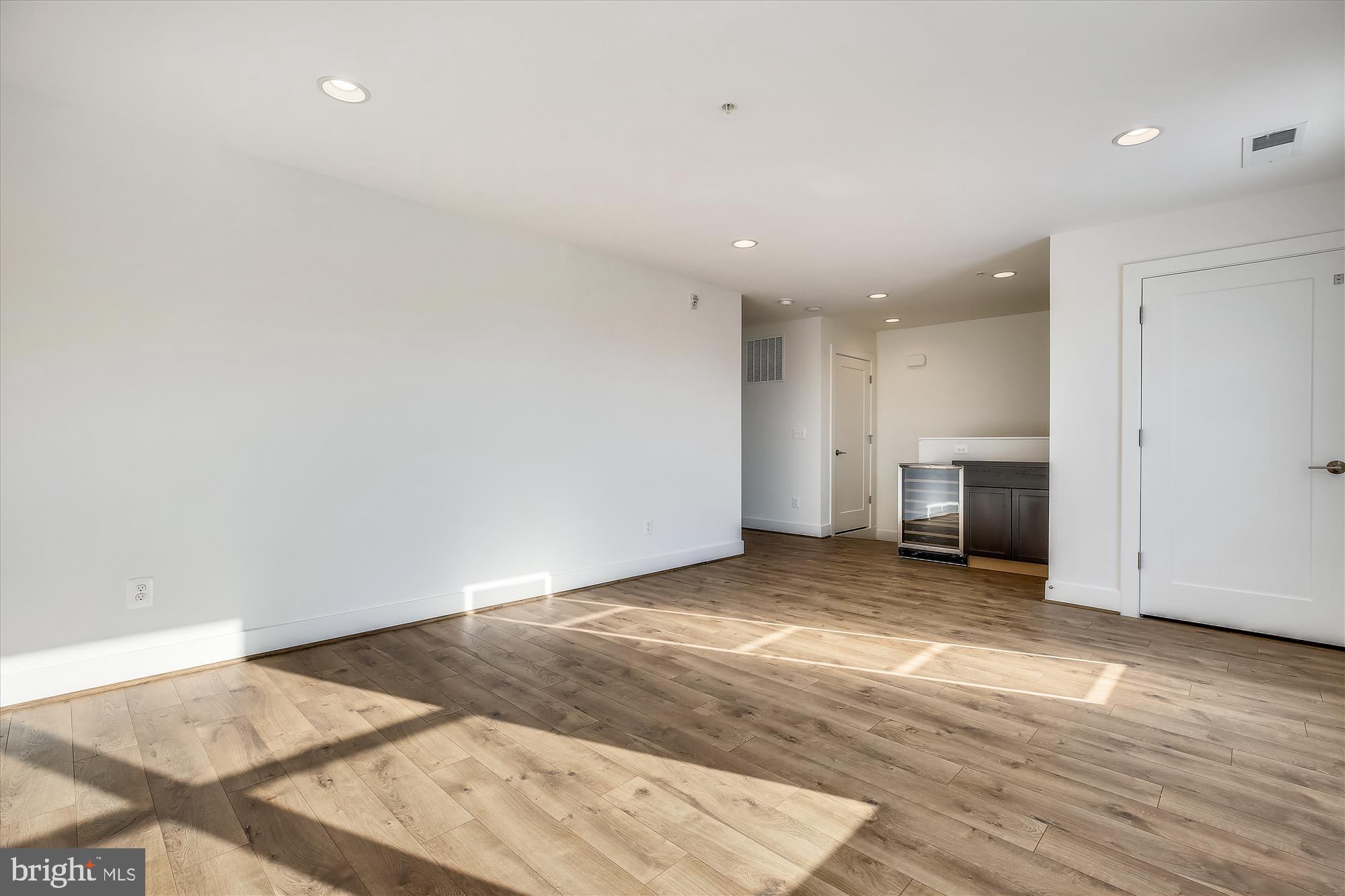 TOWER OAKS - Residential