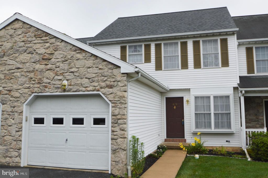 Photo of 479 MEADOWLARK LN, MANHEIM, PA 17545 (MLS # PALA2036816)