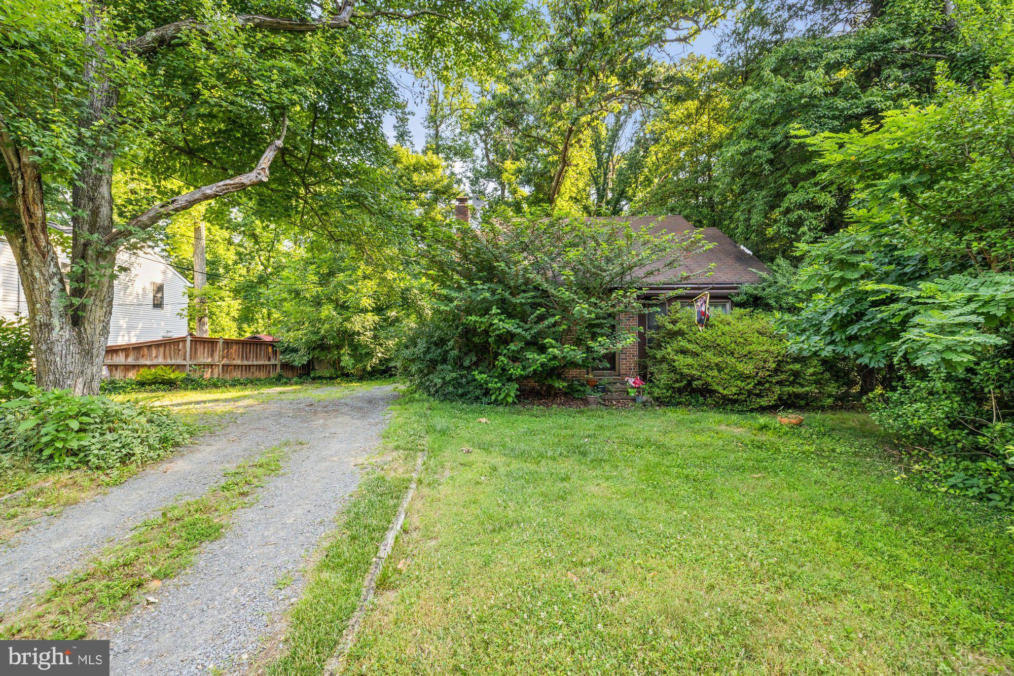 WAPLES MILL - Residential